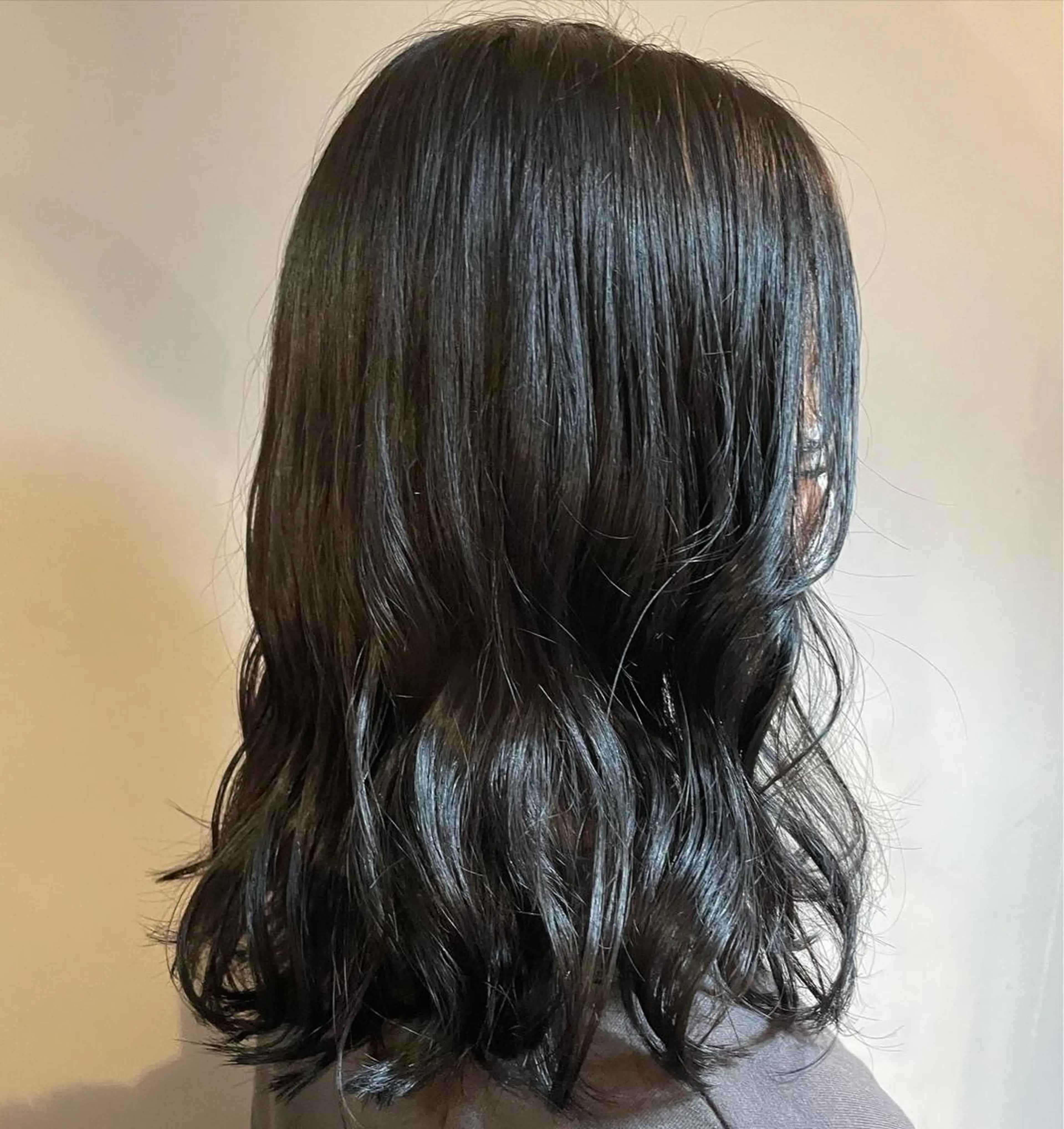 カラー STELLA所属・STELLA 小林優真のヘアスタイル