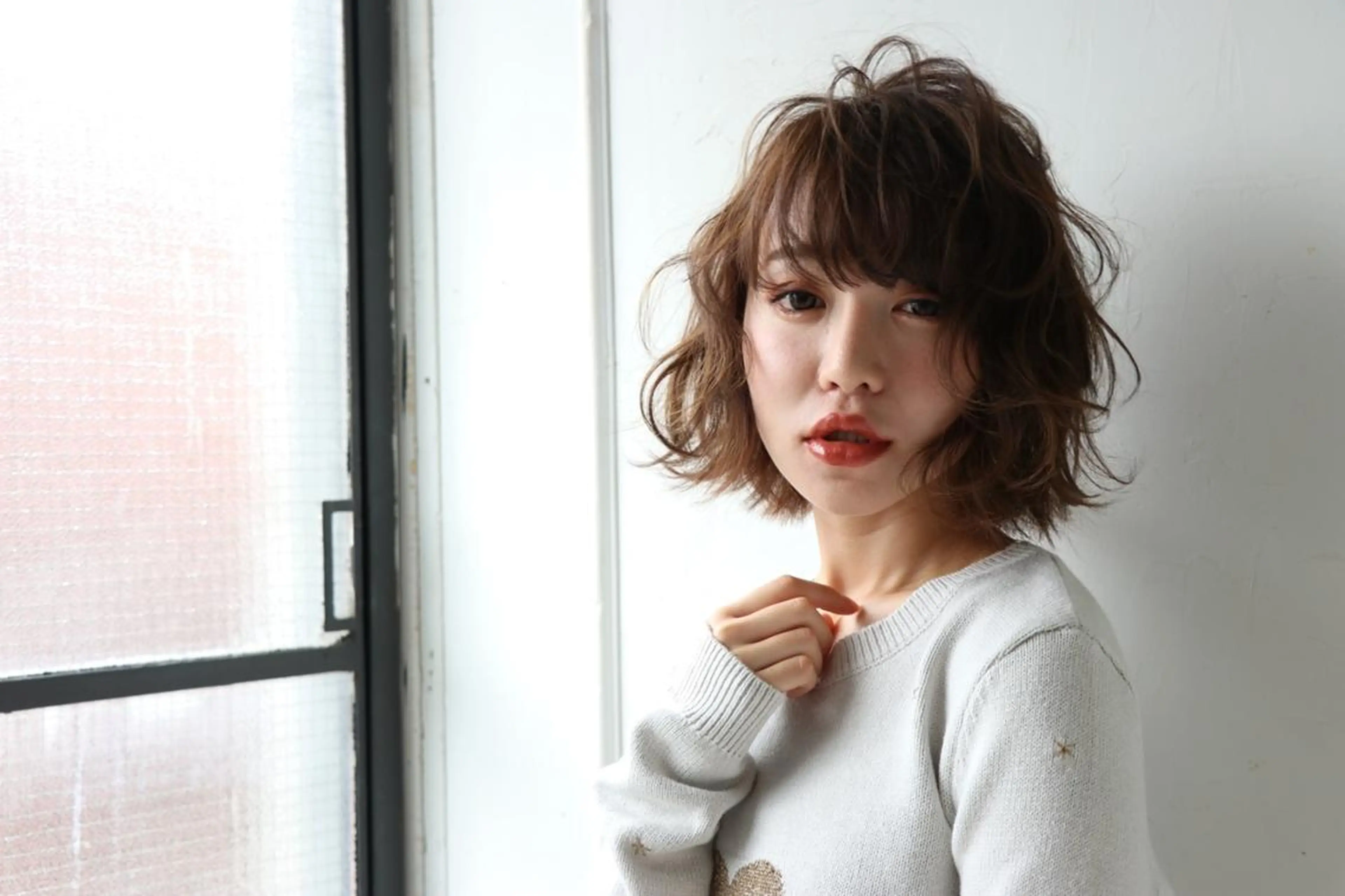 ミディアム due hair 京都駅前店 MILBON オージュア認定サロン【デューヘアー】所属・ハイトーンブリーチ 土坂　由志【京都】のヘアスタイル