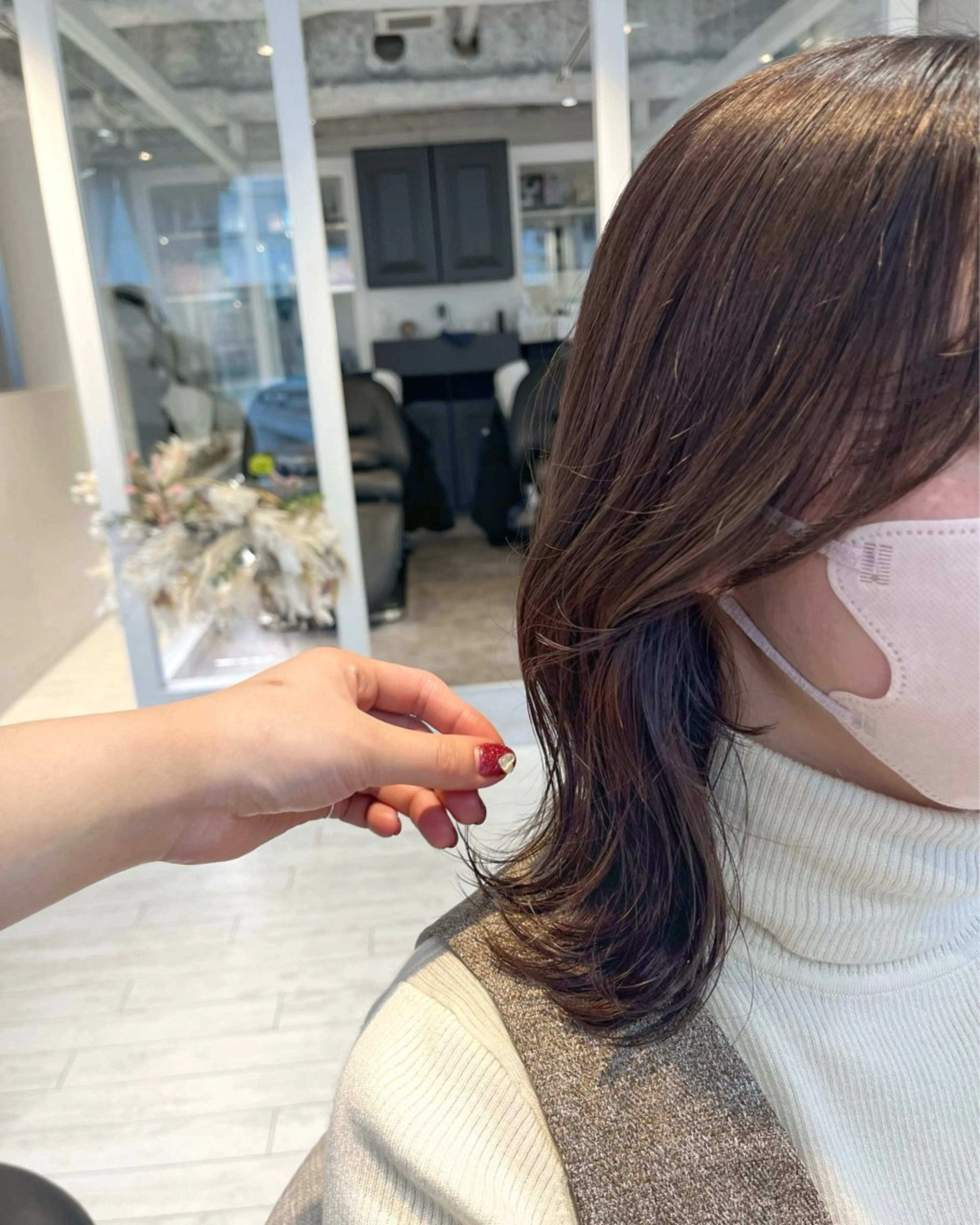 ミディアム ラベンダーブラウン くびれヘア カット ヘアカラー ボブ/レイヤー/ 茉莉花のヘアスタイル