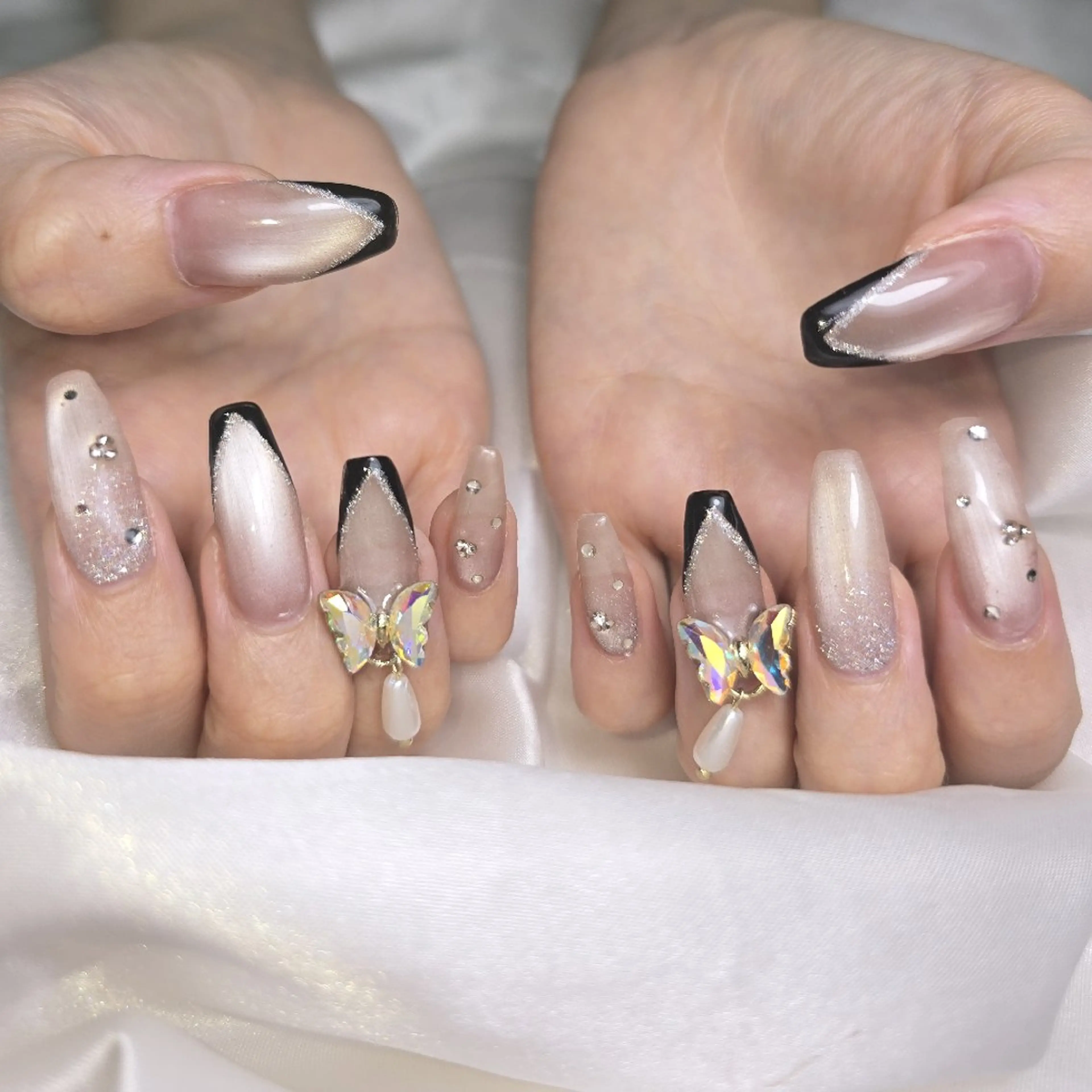 ネイル ビジュード ネイルのネイルデザイン