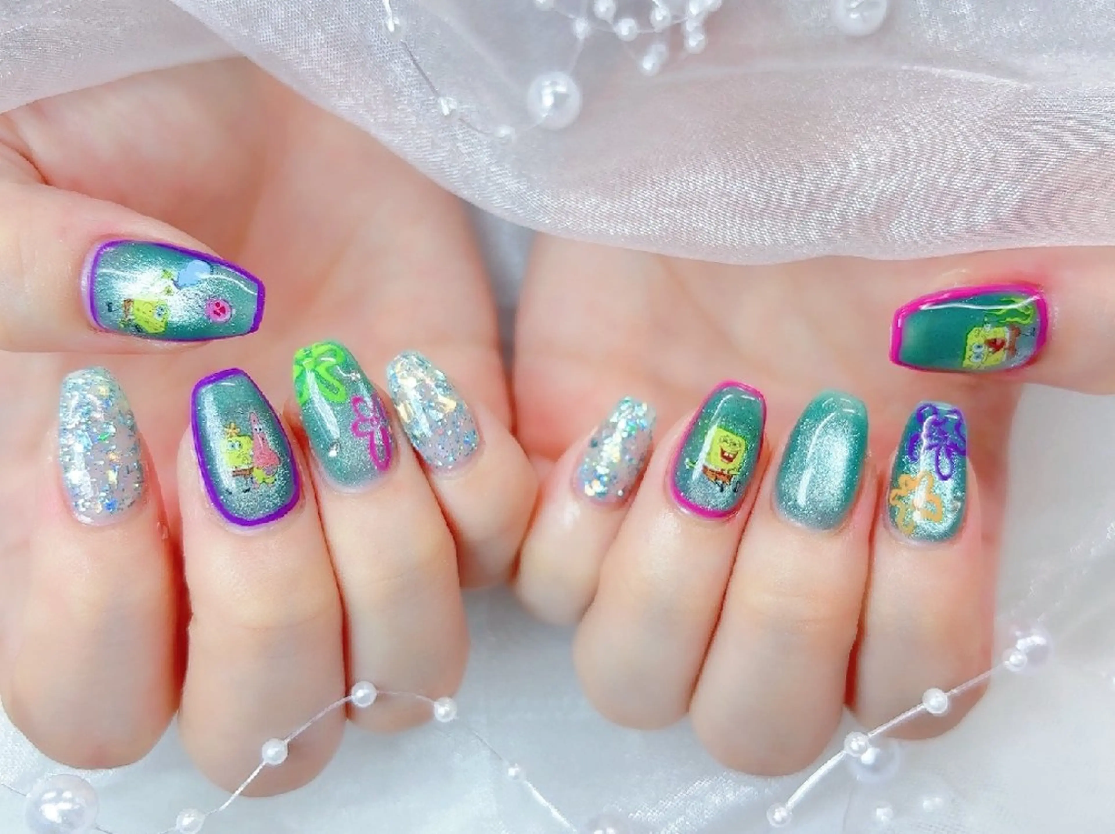 ネイル 長さ出し フラッシュネイル フレンチネイル キラキラネイル ラメ(グリッター) Chouette Nailのネイルデザイン