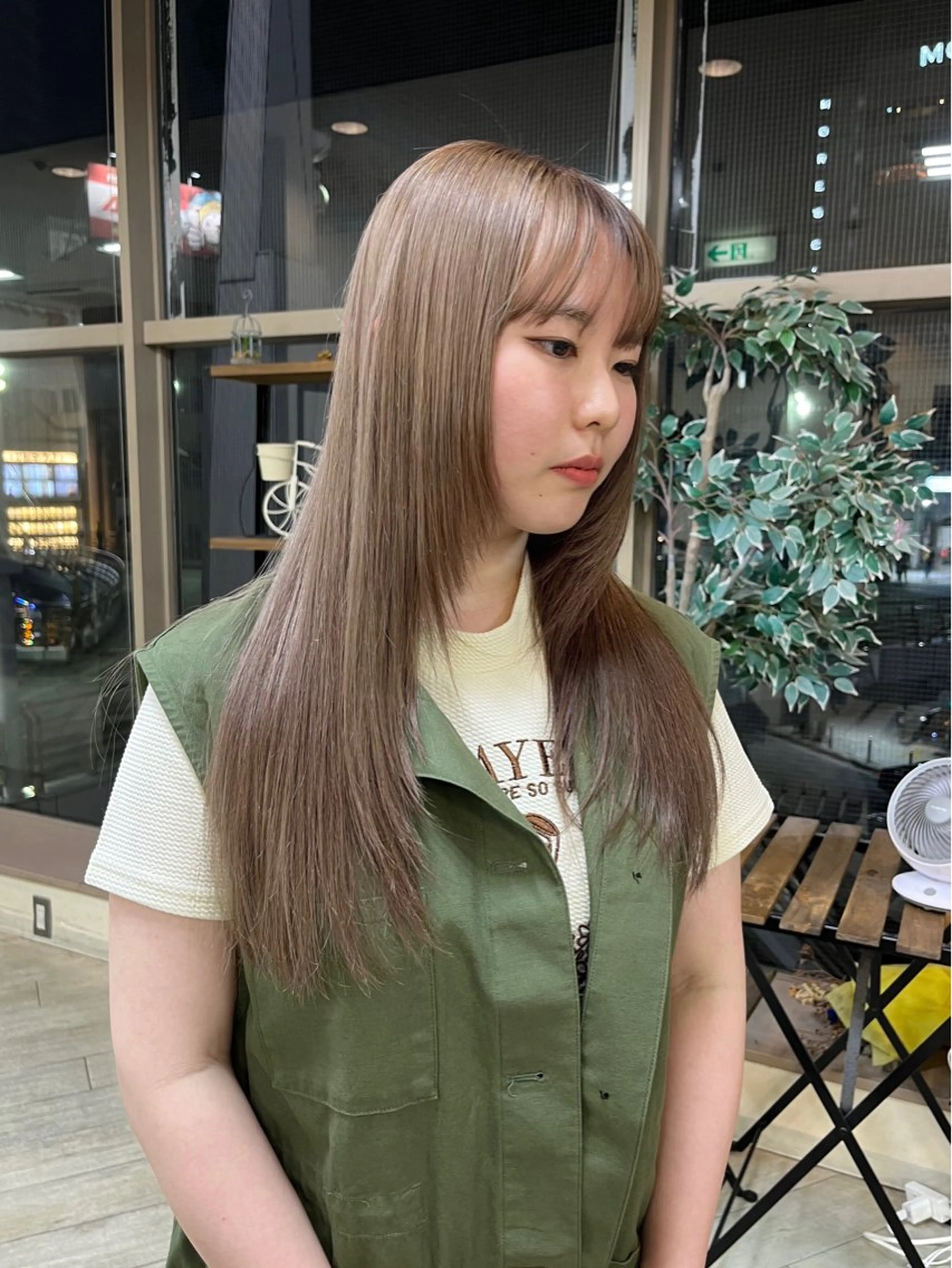 セミロング カラー ベージュカラー ブリーチ ブラウンカラー ブラウンベージュ ケアブリーチ ヘアカラー 似合わせ/美髪カラー /カンナのヘアスタイル