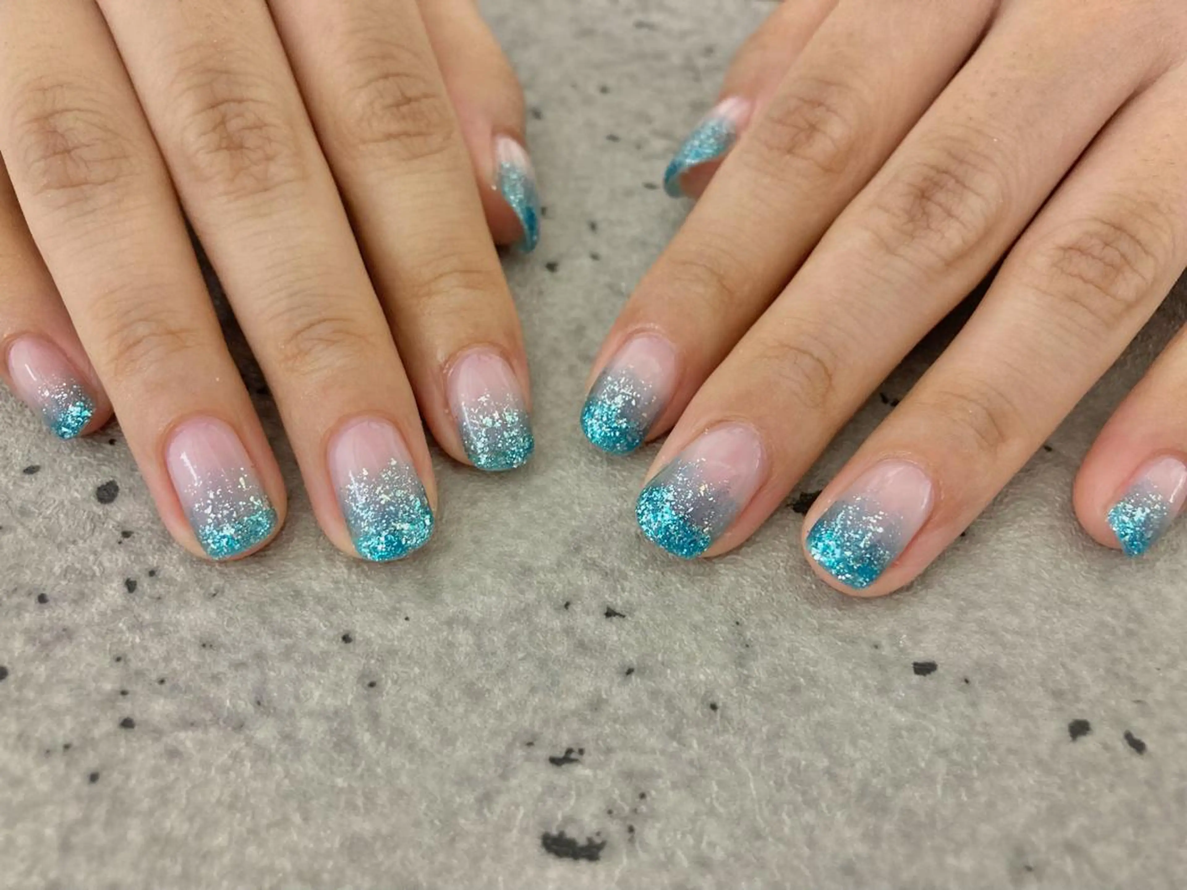 ネイル グラデーション ラメ(グリッター) ラメグラデーション Mogu nail 二子玉川のネイルデザイン