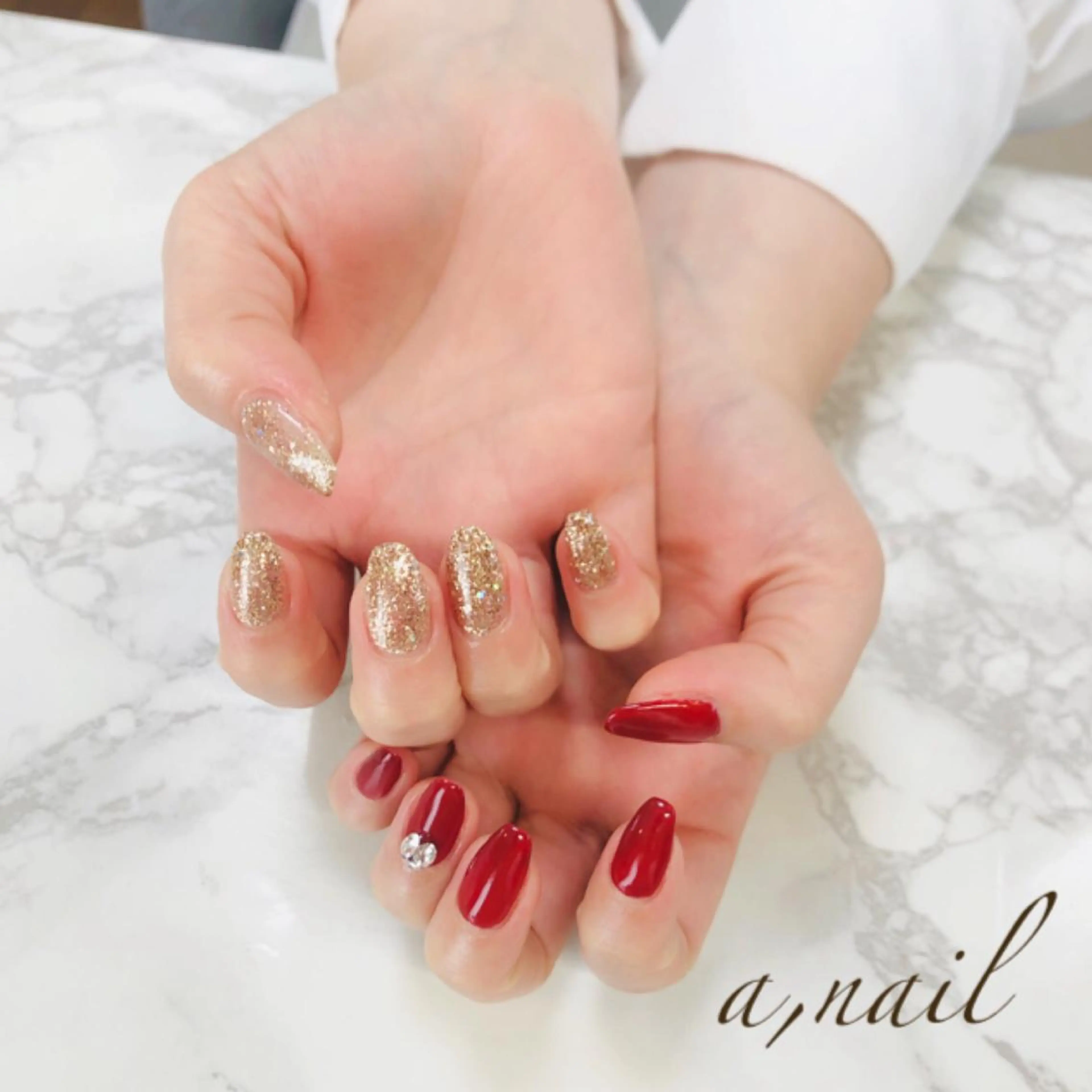 ネイル フットネイル ジェルネイル グラデーション ラメ(グリッター) ラメグラデーション ハンドネイル ネイルサロン エーネイルのネイルデザイン