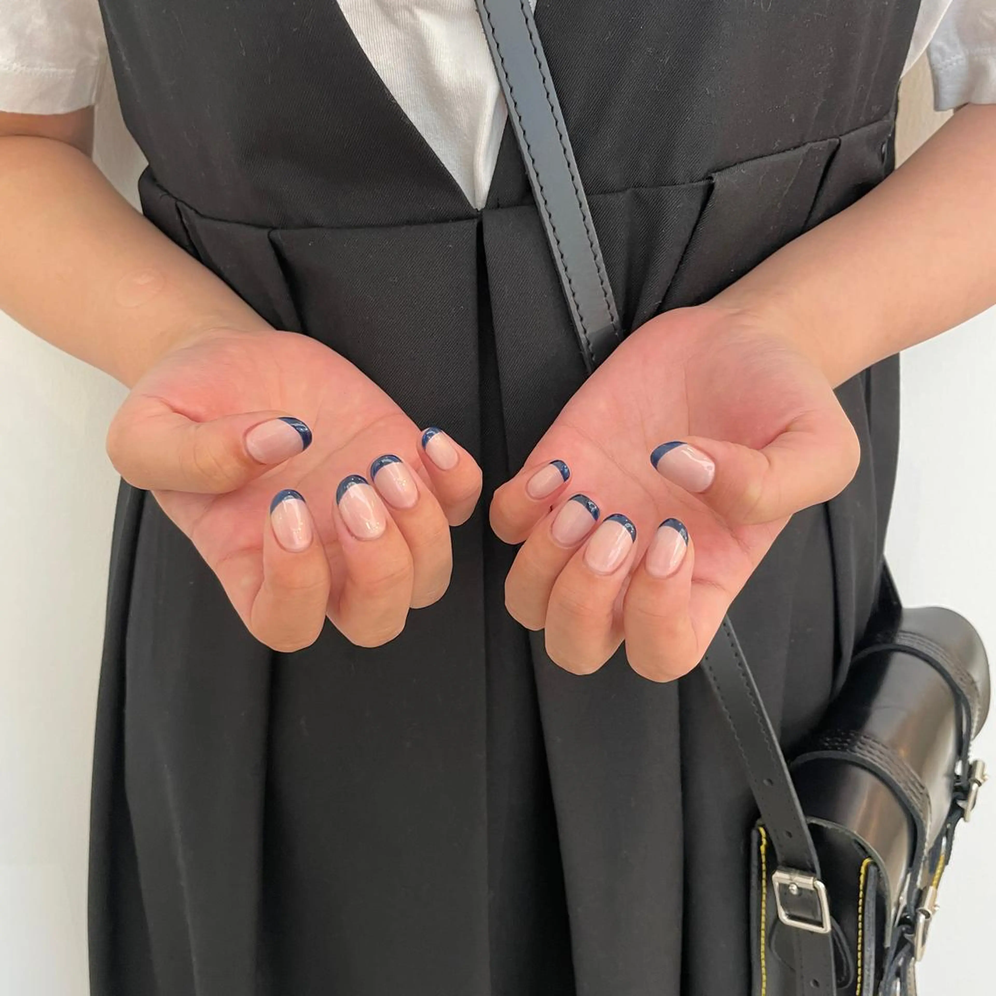 ネイル フレンチネイル ネイビー mignon by CHERIM A.tのマツエク・マツパデザイン