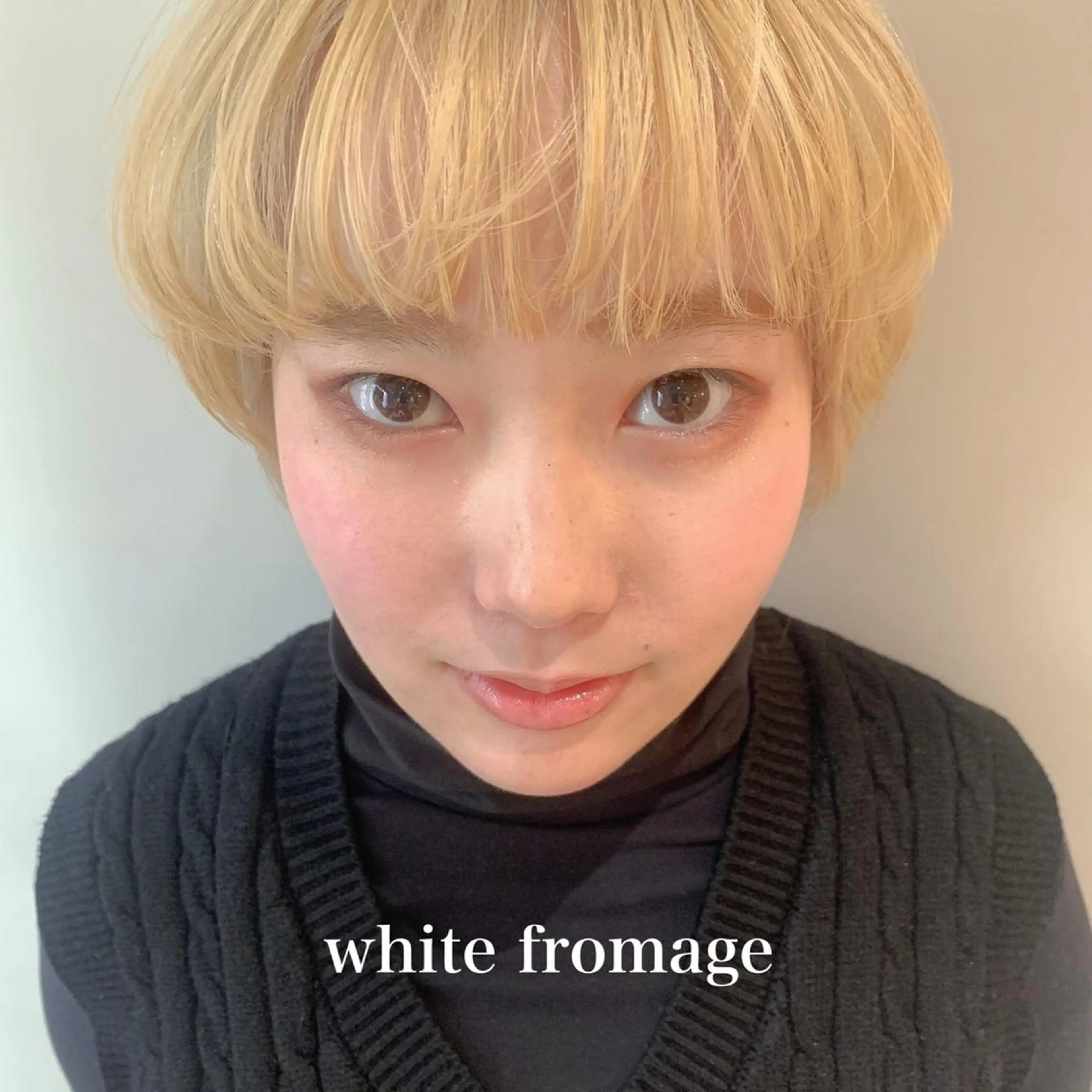 ミディアム カラー ブロンド ミディアムパーマ /癖毛パーマのヘアスタイル