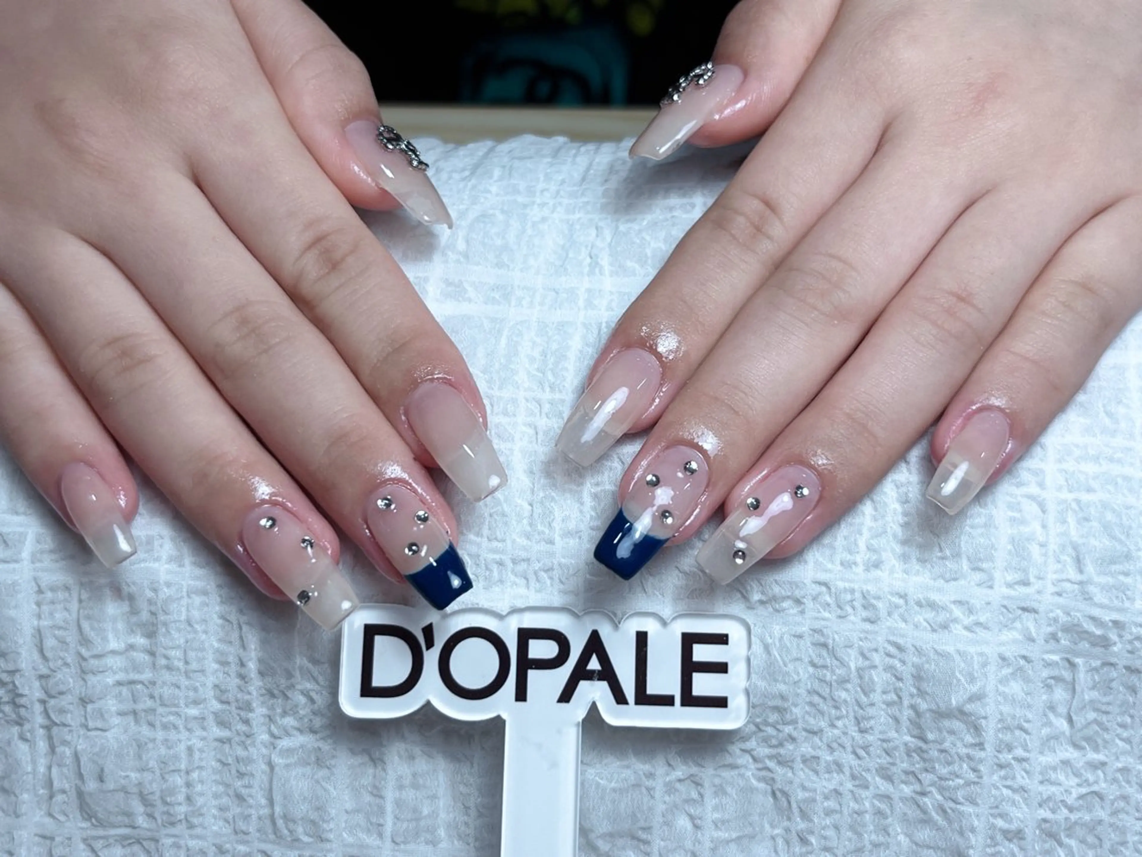 ネイル ハンドネイル 長さ出し専門店 上野店サロンのネイルデザイン