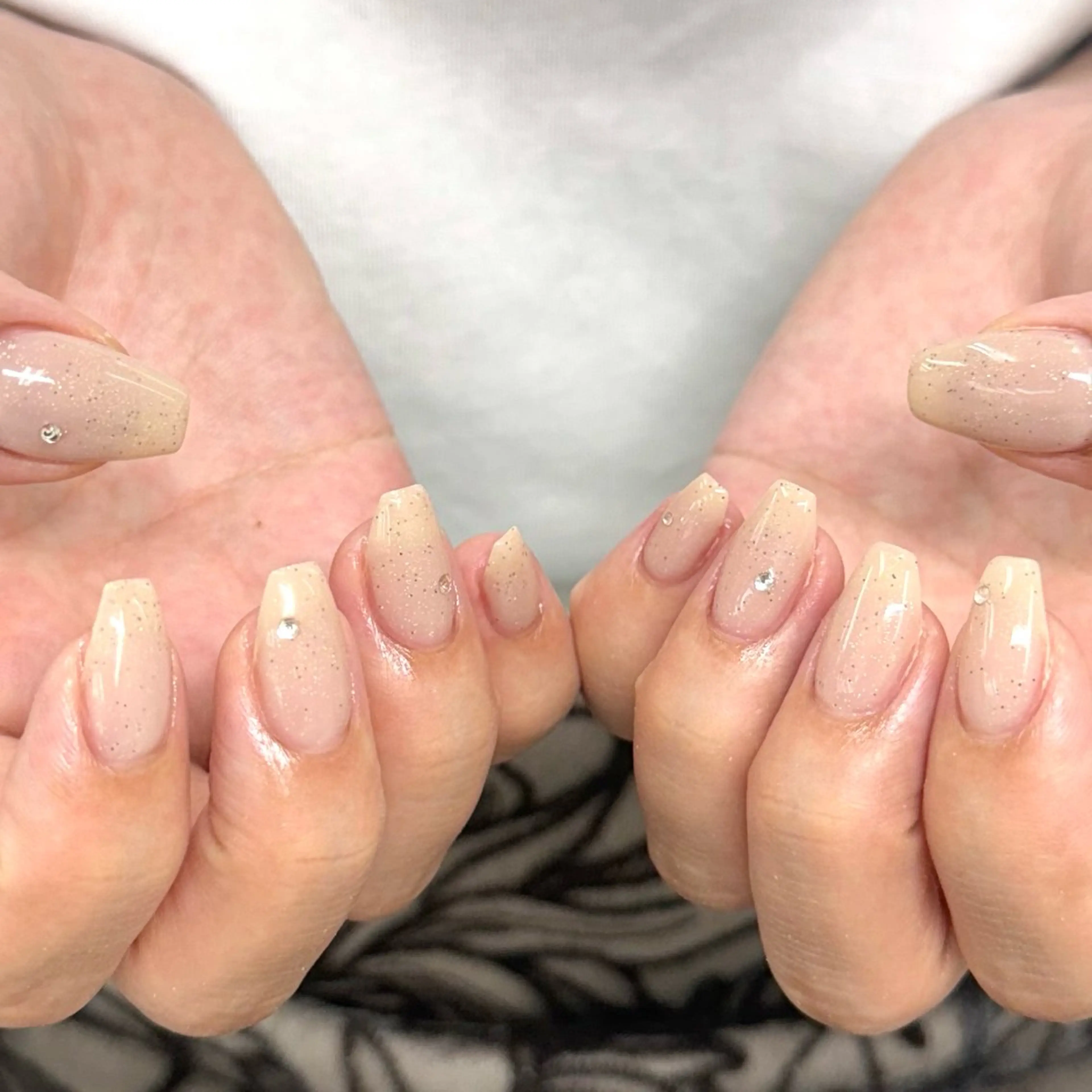 ネイル ストーンネイル ハンドネイル Bianca北浦和 芝田のネイルデザイン