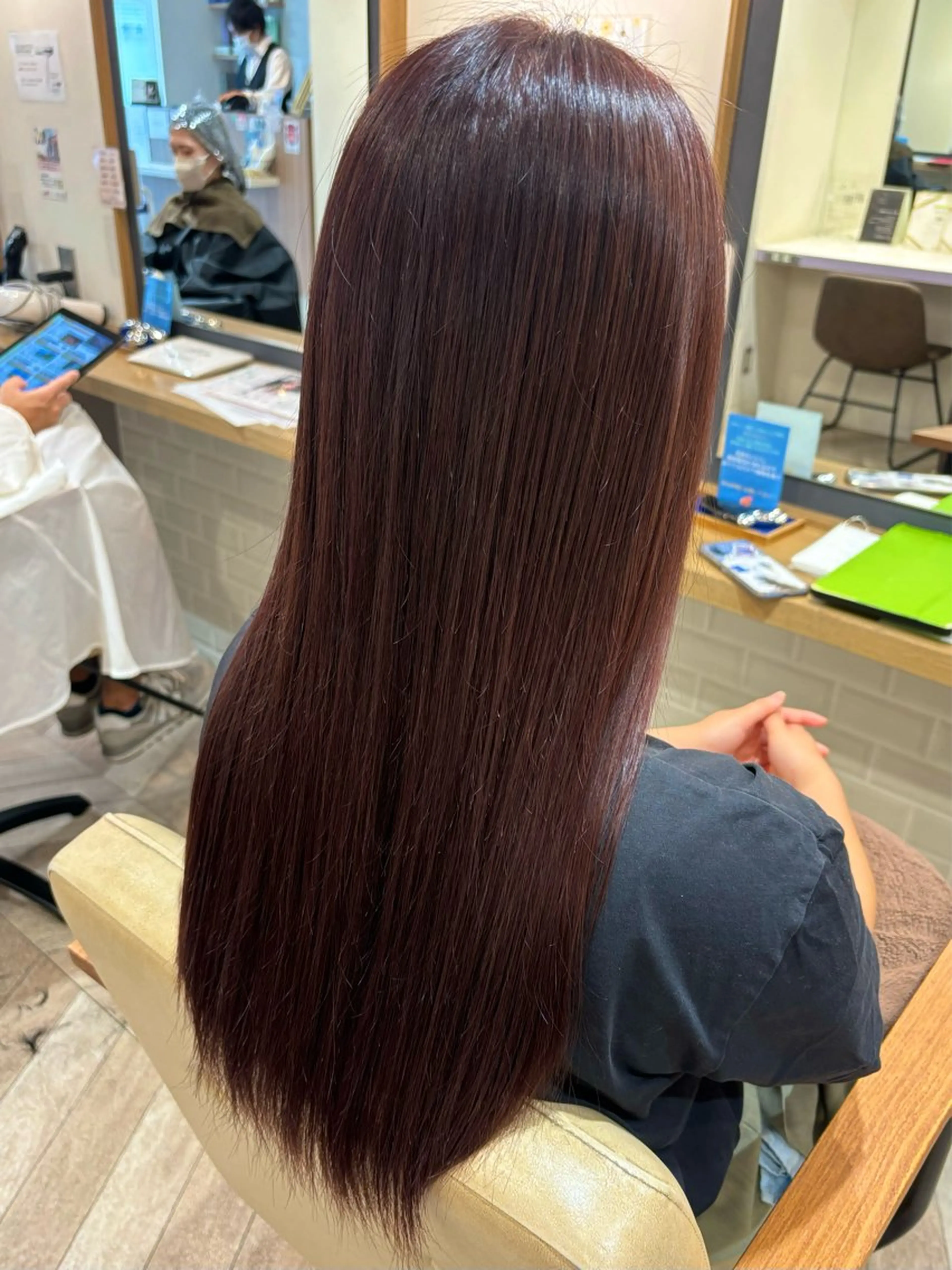 ロング カラー ブリーチ イルミナカラー ブリーチなしカラー レッドカラー カット ヘアカラー トリートメント 暖色/艶カラー🍑☆ /杉村夏希のヘアスタイル