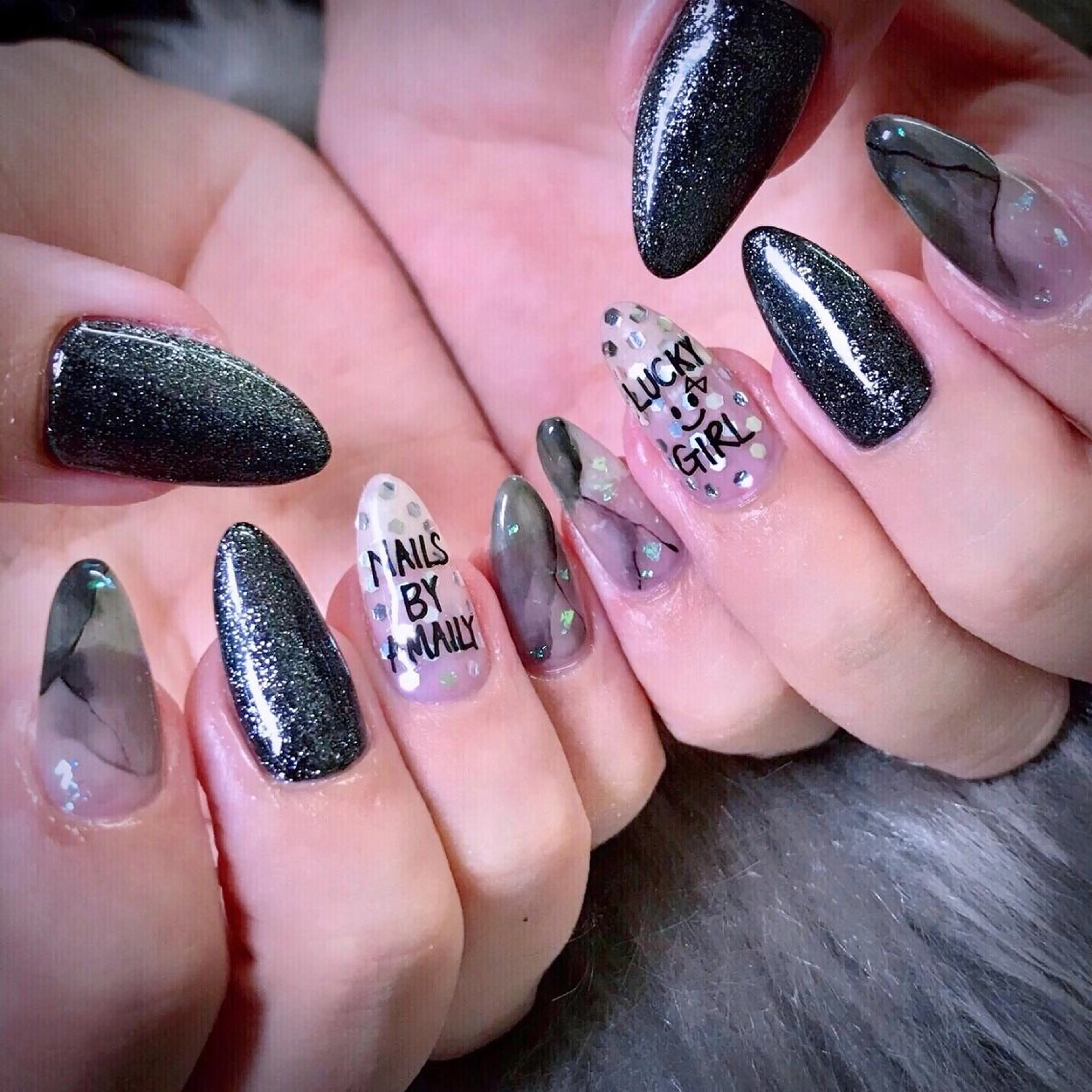 ネイル ハンドネイル NOIROUGE所属・NOI ROUGEのネイルデザイン