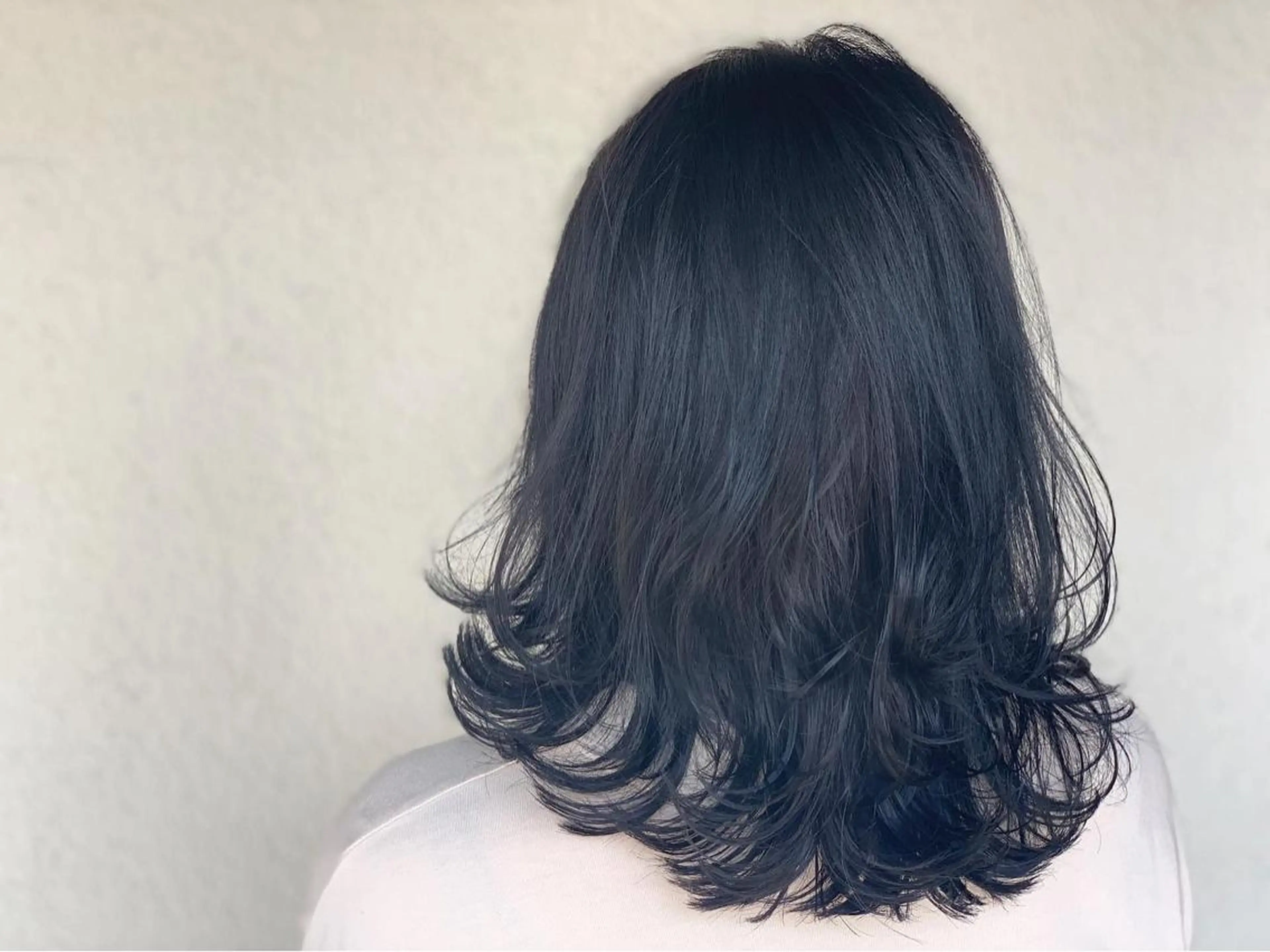 ミディアム カラー 黒髪 グレーブラック IORI #韓国ヘア#髪質改善のヘアスタイル