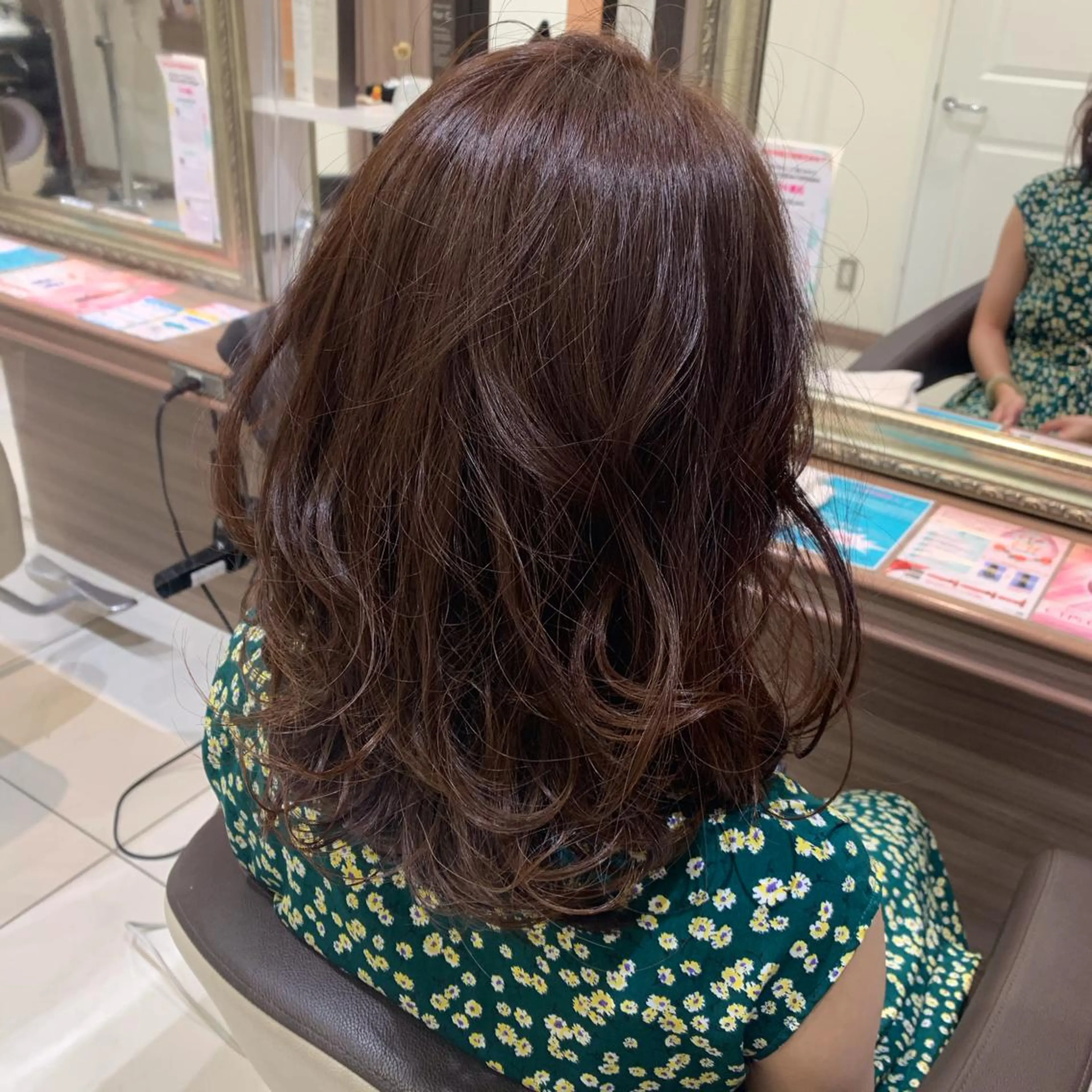 ヘアアレンジ ナチュラル暖色カラー 🤎 佐藤栞のヘアスタイル