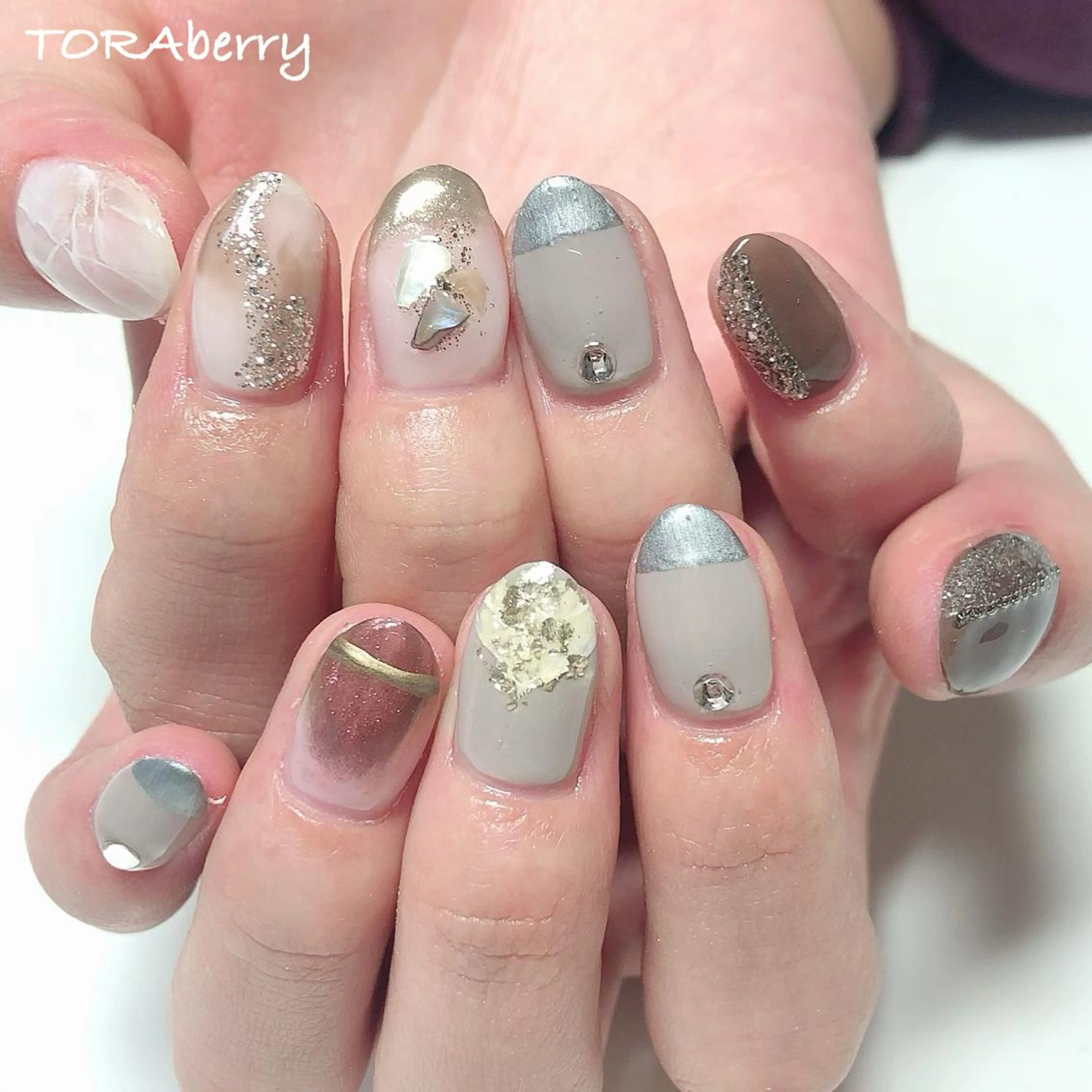 ネイル ハンドネイル ネイリスト なつみのネイルデザイン