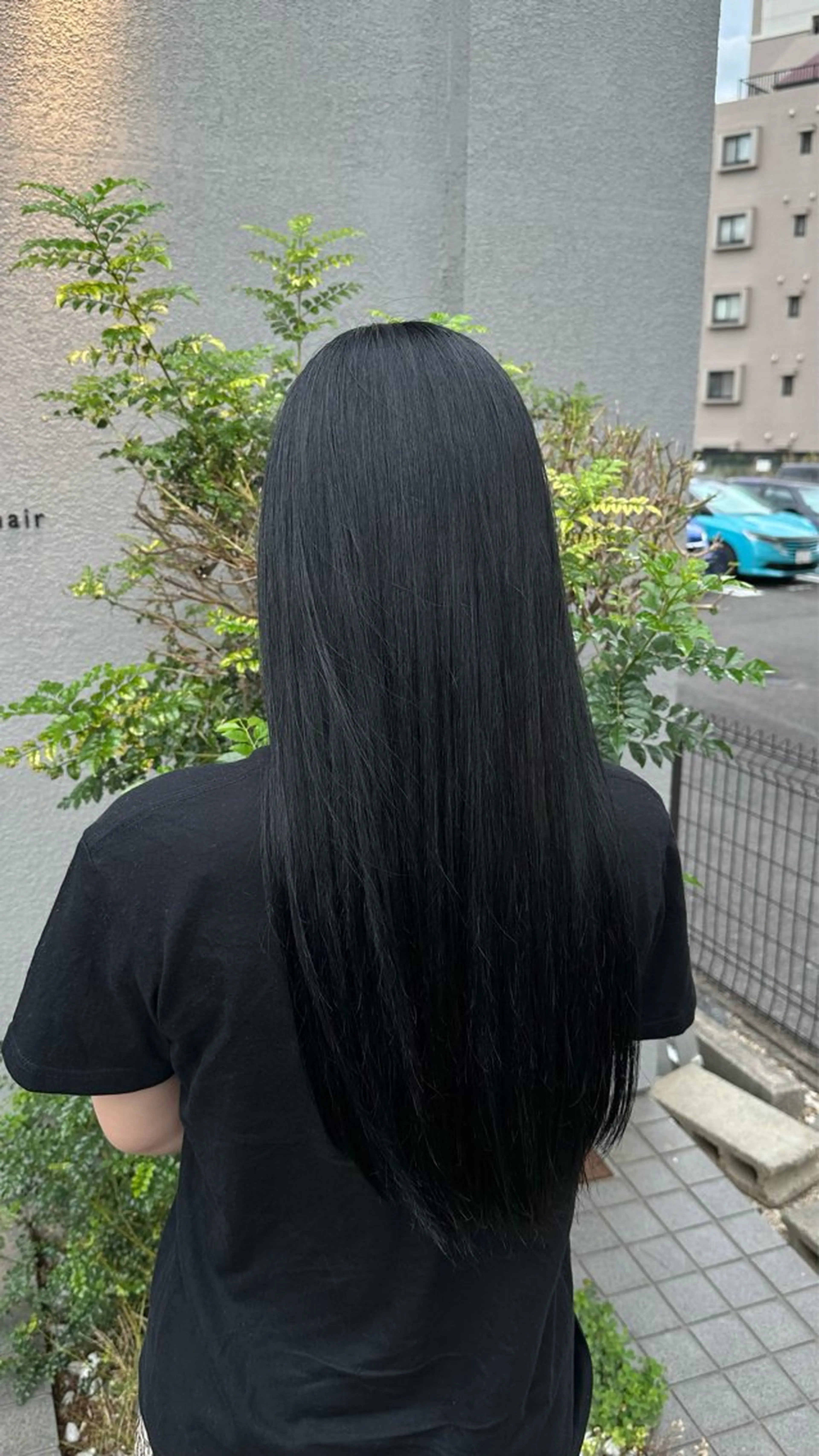 カラー 黒髪 ブルーカラー ブルーブラック 北川 ななのヘアスタイル