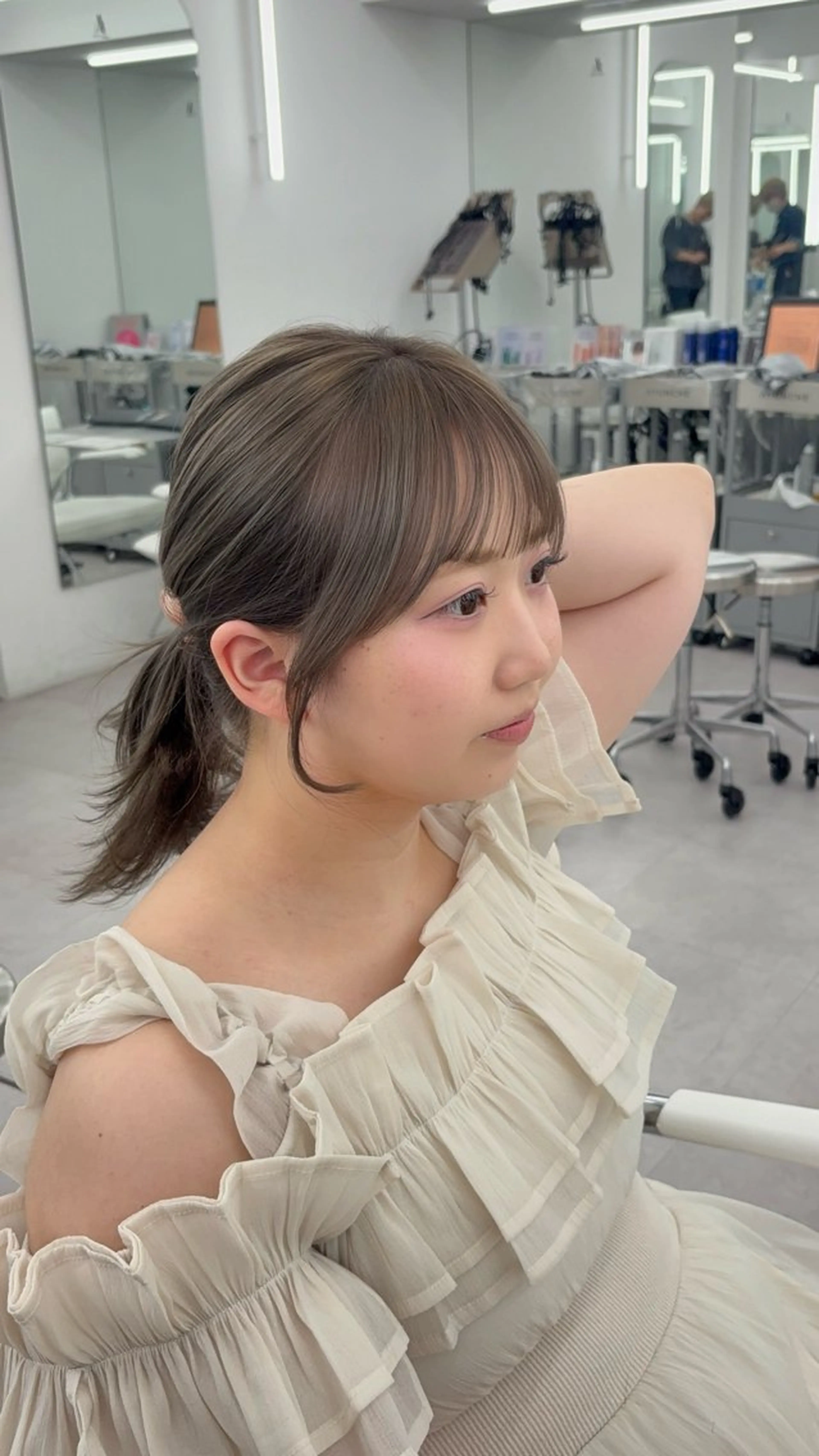 ロング カラー レイヤーカット 小顔カット カット ヘアカラー トリートメント 韓国ヘア/レイヤー/ 顔まわり足立遥奈のヘアスタイル