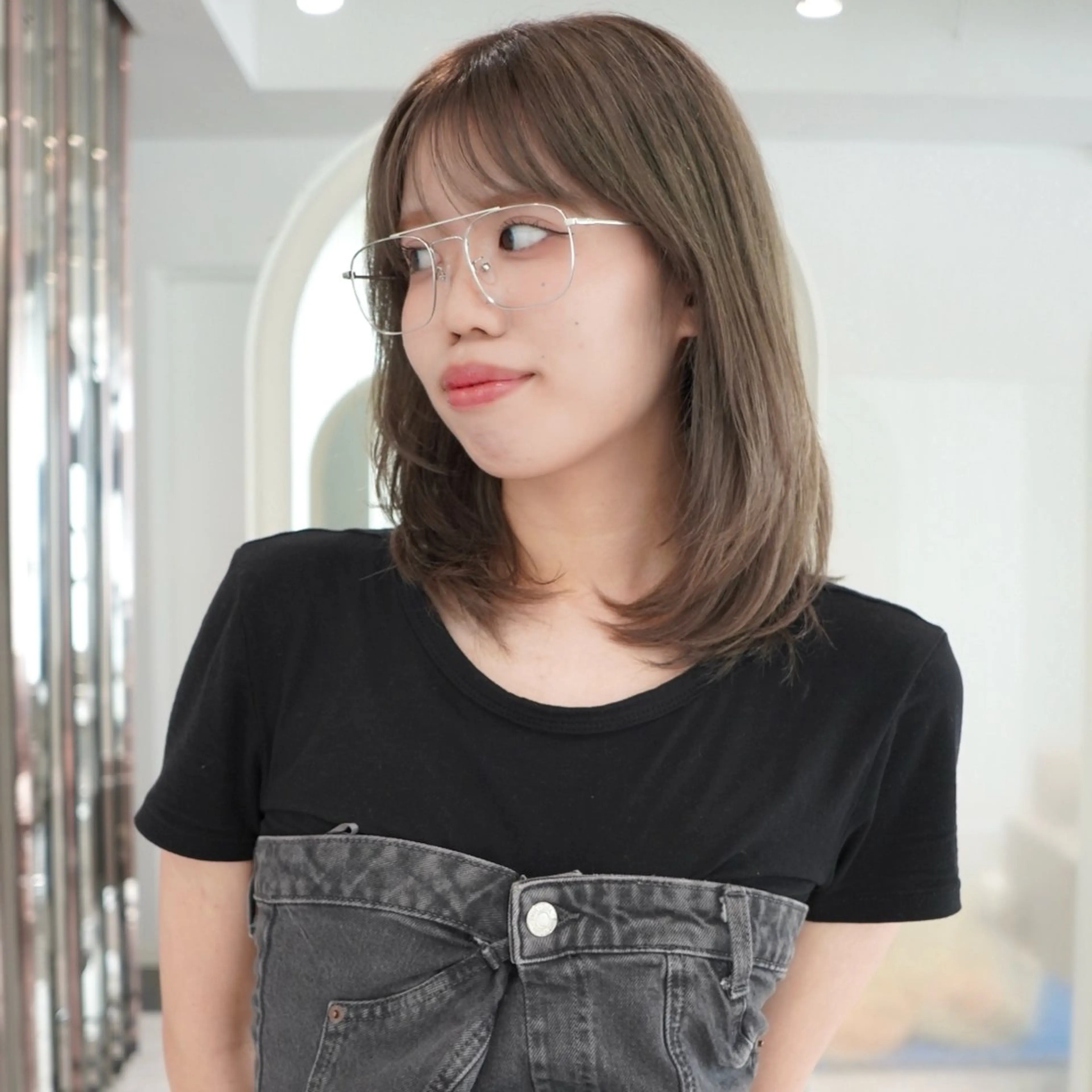 ミディアム カラー 飯田 優花/カットモデルのヘアスタイル