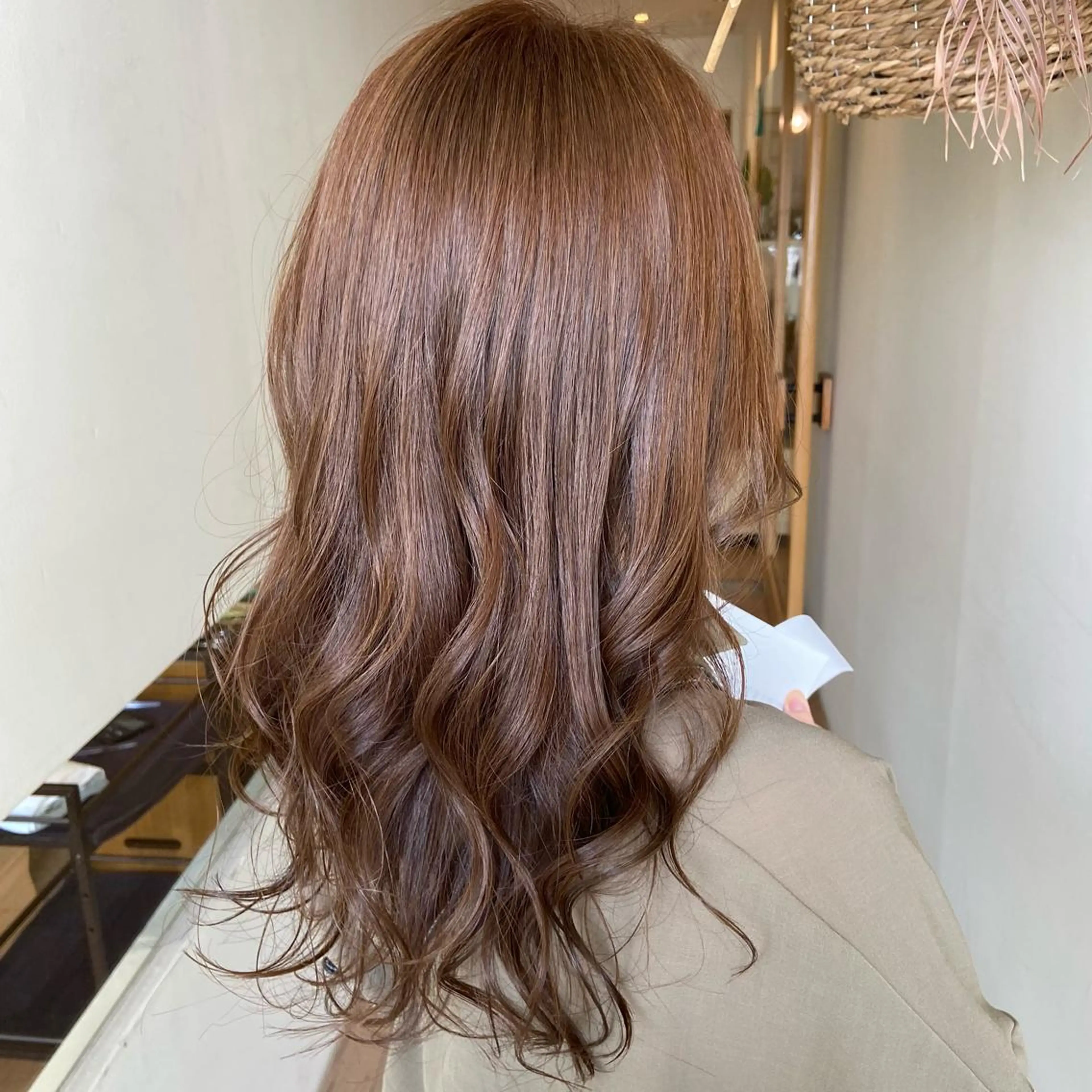 ロング カラー ブラウンカラー ナチュラルブラウン ヘアカラー トリートメント 清原 里菜のヘアスタイル