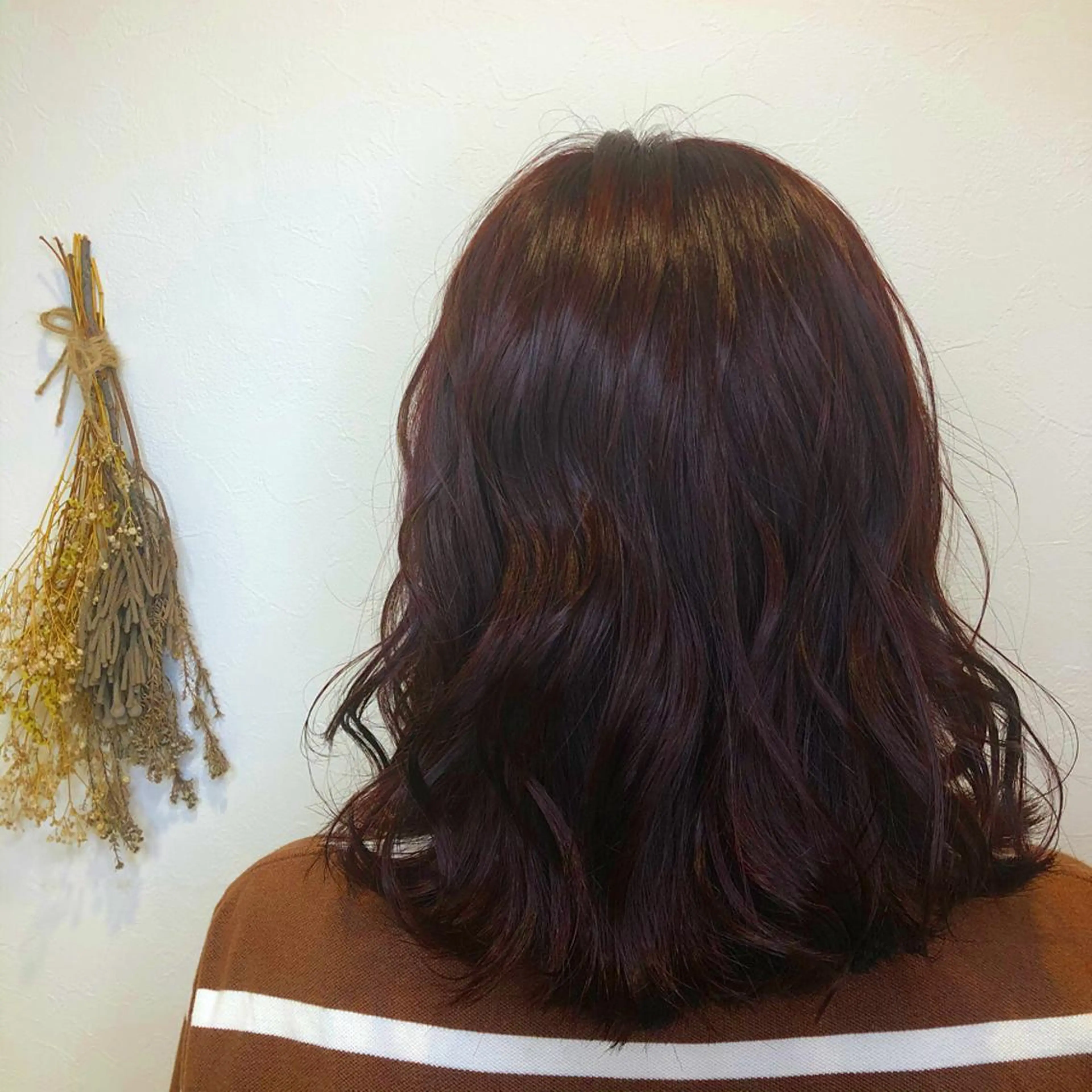 ミディアム 🍑はらだ なつき🍑のヘアスタイル