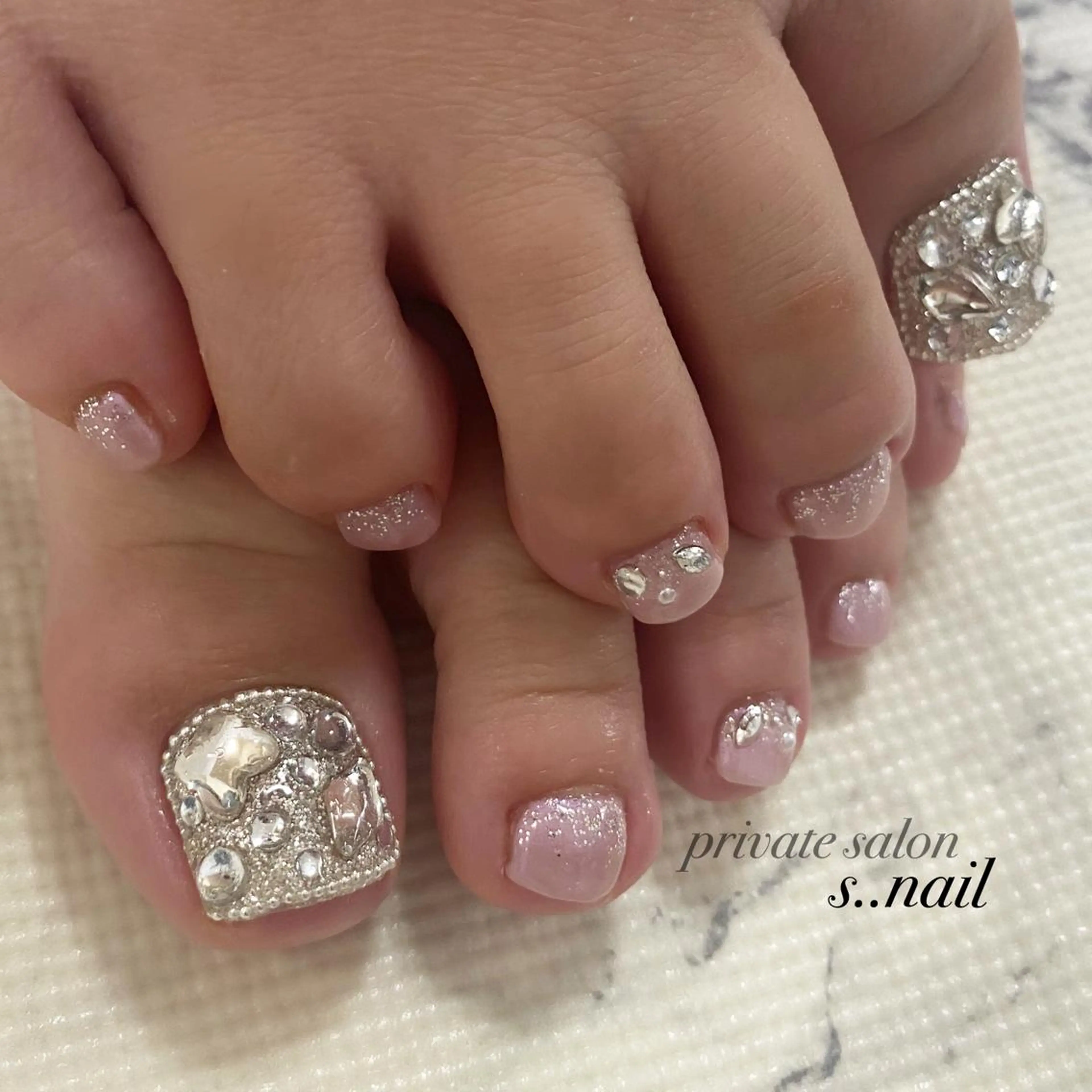 ネイル ピンク ハンドネイル フットネイル s..nail / MORITAのネイルデザイン