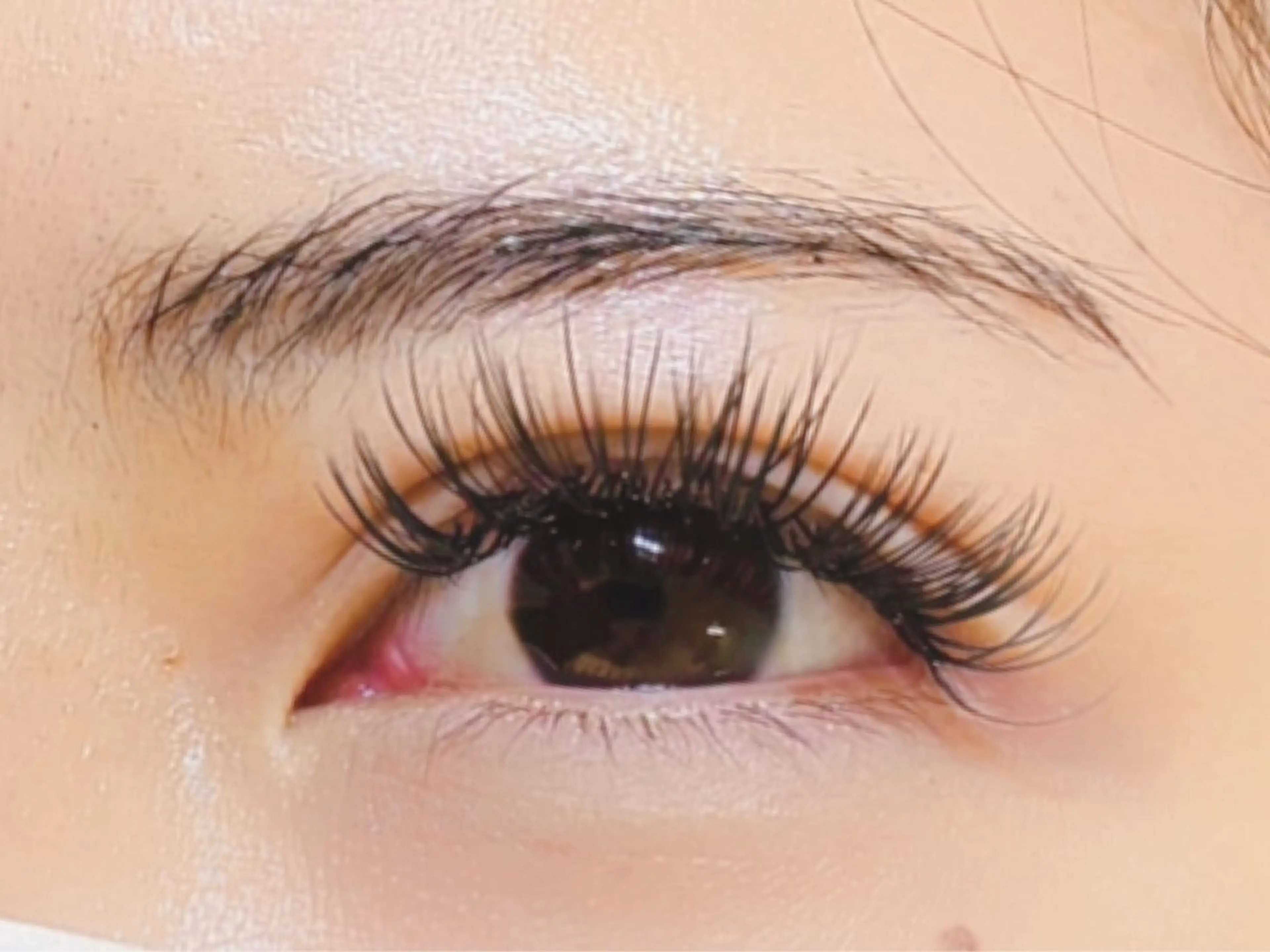 マツエク・マツパ 付け放題 バインドロック 束感まつ毛 フラットラッシュ パリジェンヌラッシュリフト マツエク オーロラ所属・AURORA RINAのマツエク・マツパデザイン