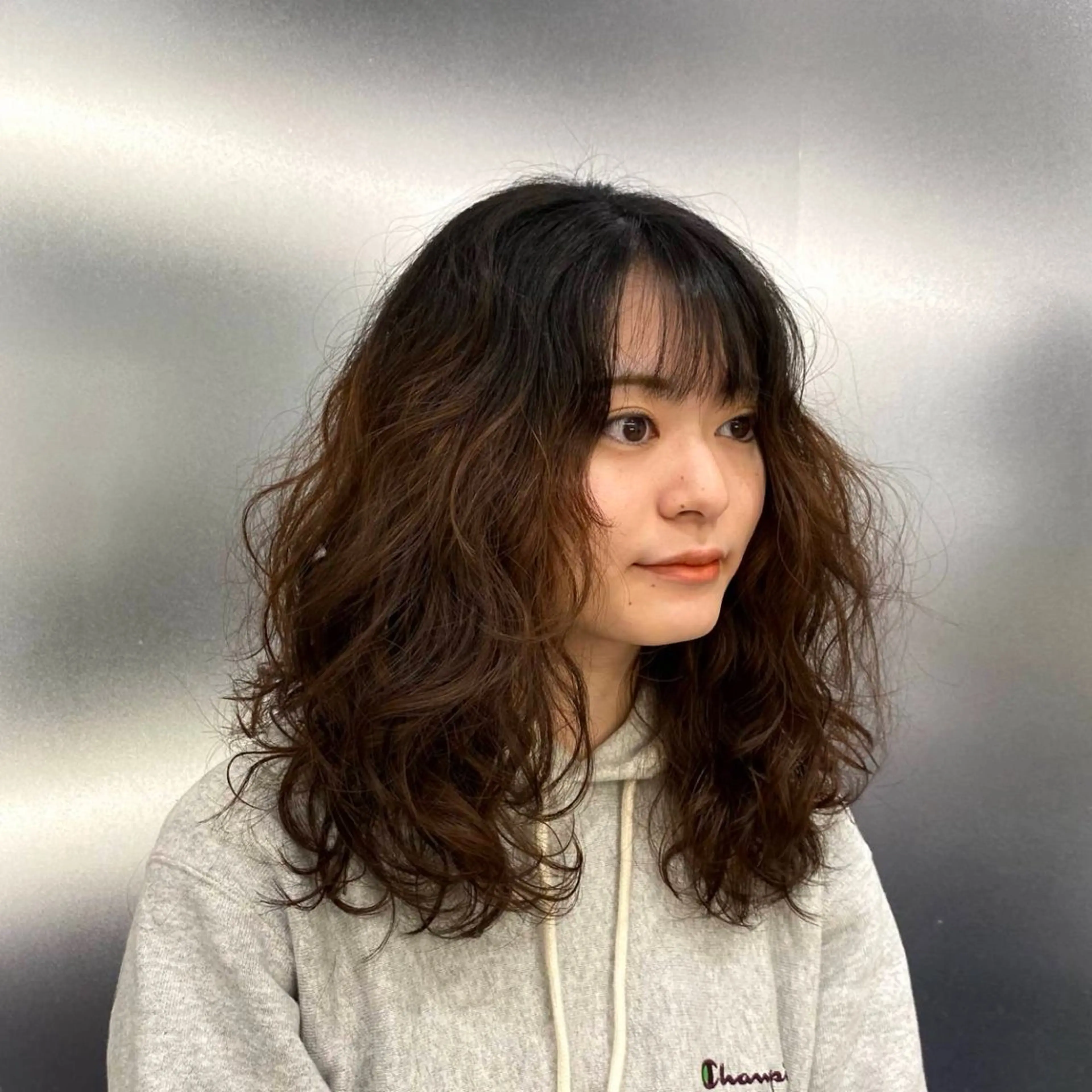 ロング パーマ 堀本 夢来のヘアスタイル