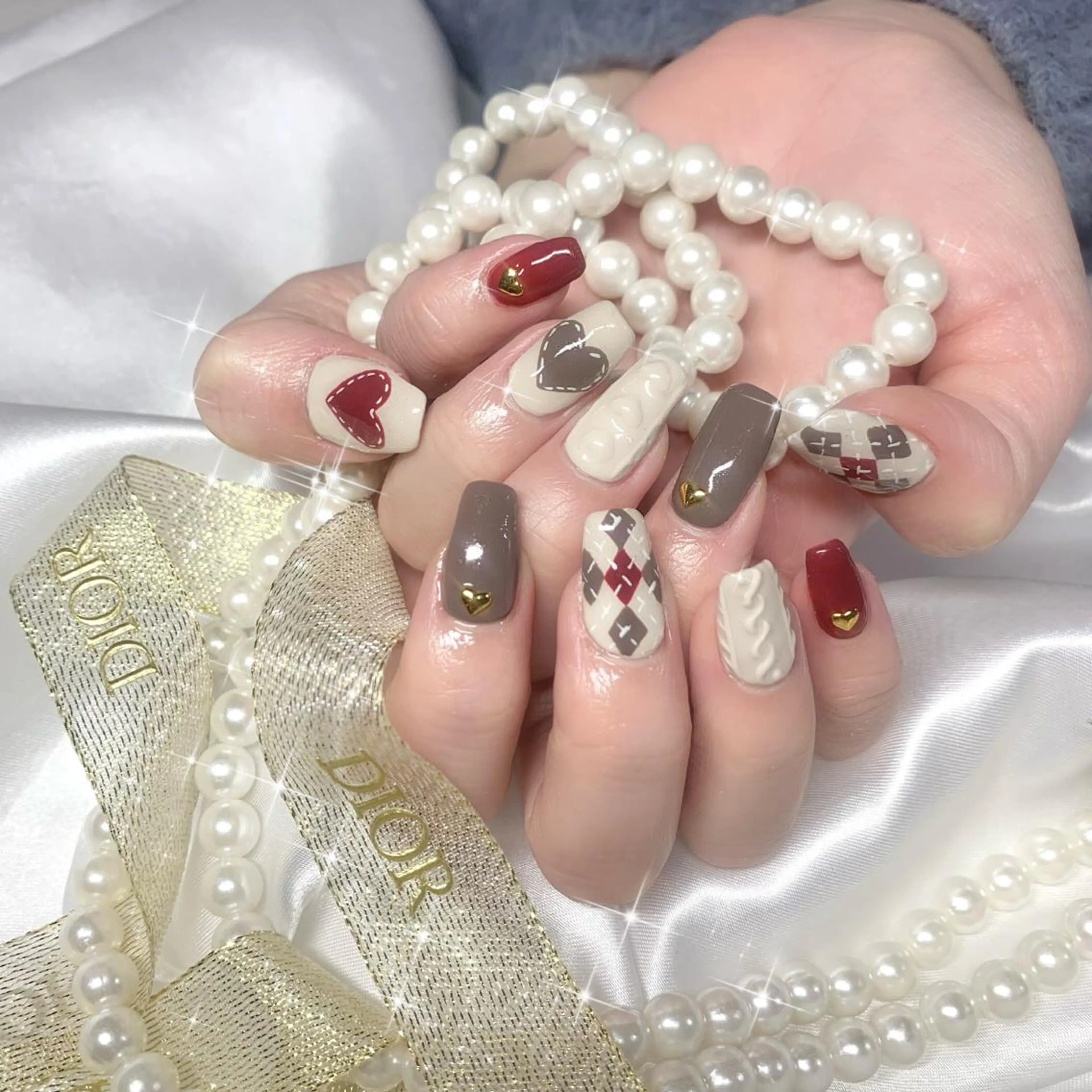 ネイル オーロラネイル フレンチネイル ジェルネイル 韓国ネイル 持ち込み élu by Noriko 前原のネイルデザイン