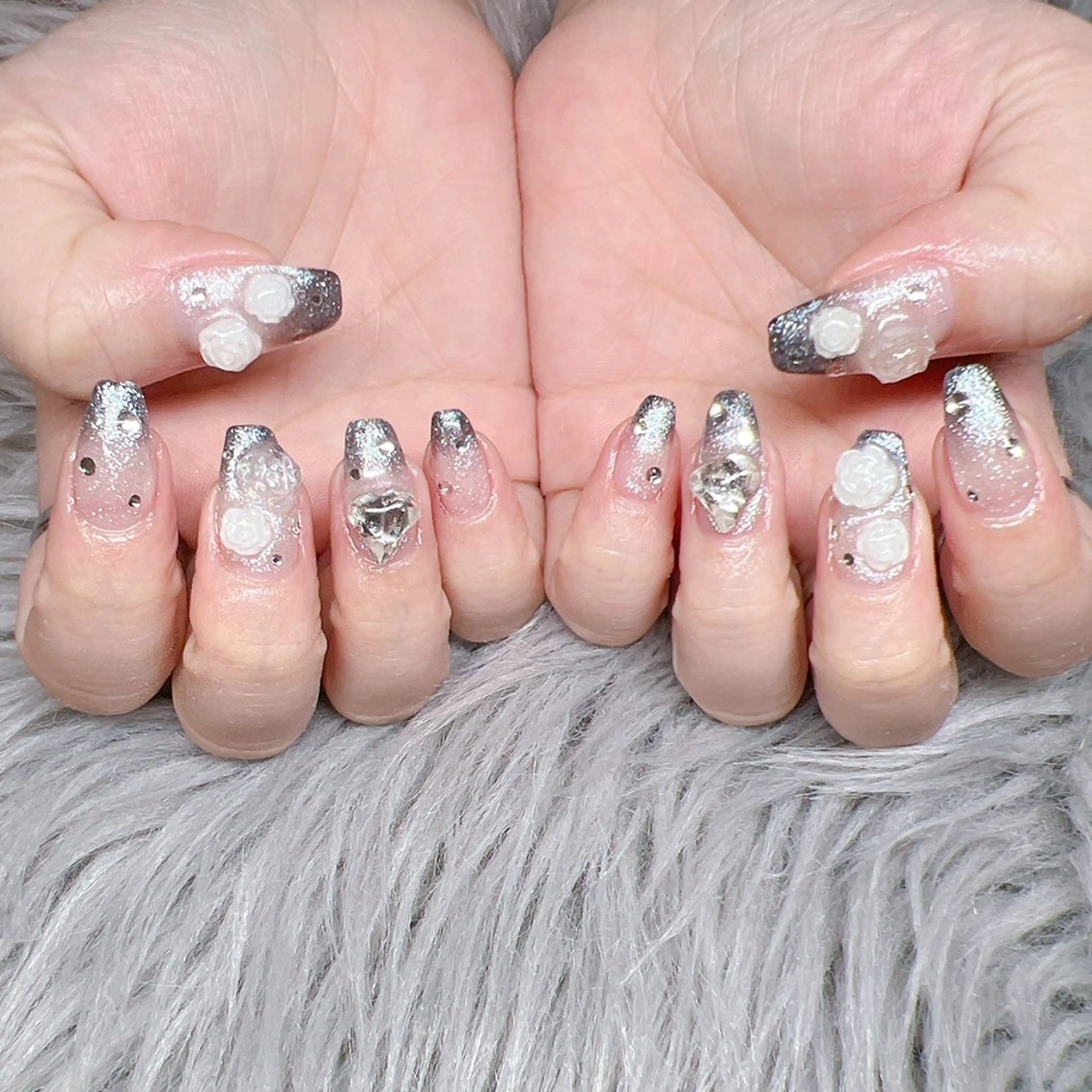 ネイル 個室ネイルサロンDolly  Girl〜ドーリーガール〜所属・DollyGirl KYOKOのネイルデザイン