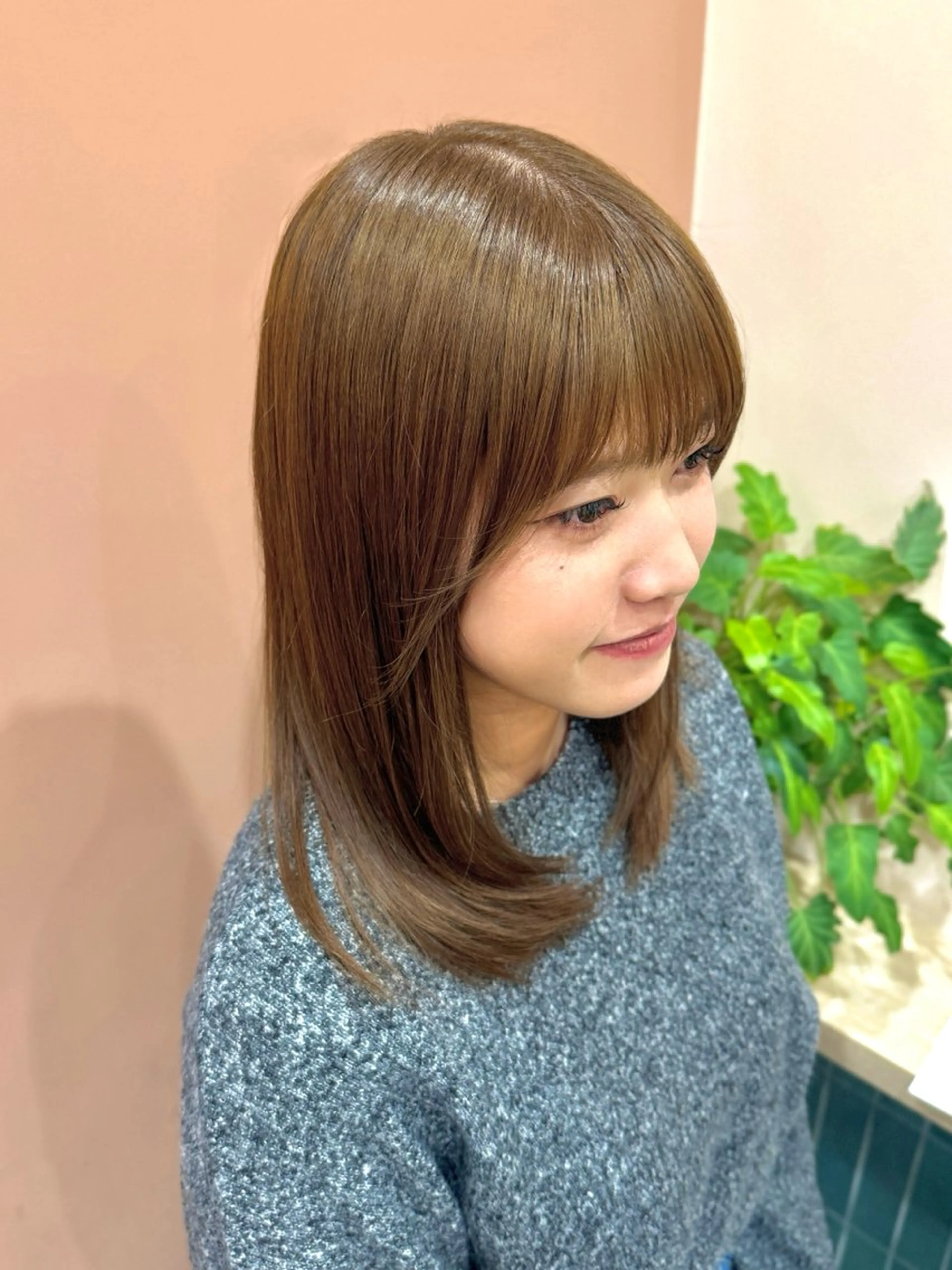 セミロング カラー ベージュカラー 髪質改善 ヘアカラー 似合わせカラー／ 松岡茉和🐼🌈🌟のヘアスタイル