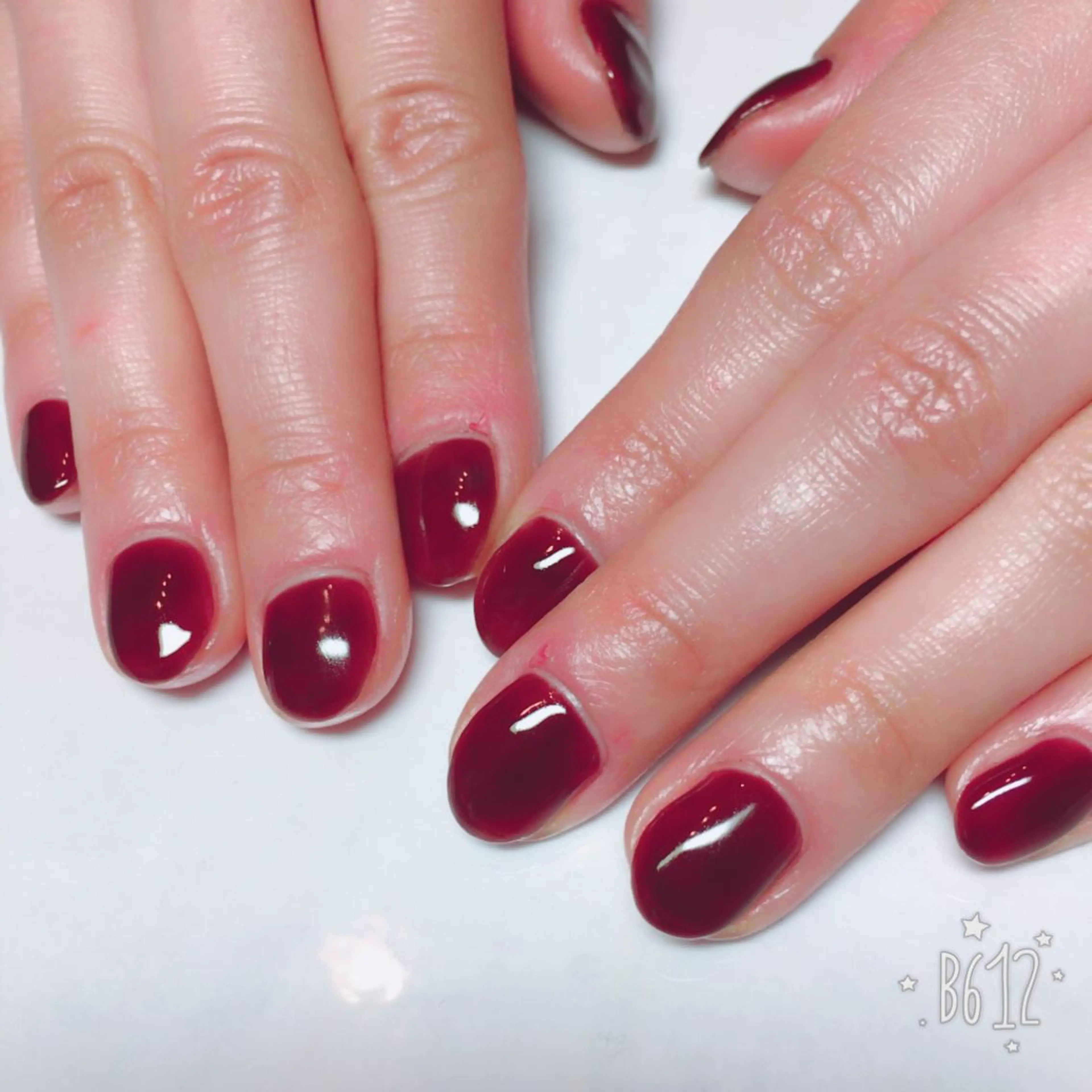 ネイル ワンカラーネイル シンプルネイル ハンドネイル THECOLORS所属・近貞 莉奈のネイルデザイン