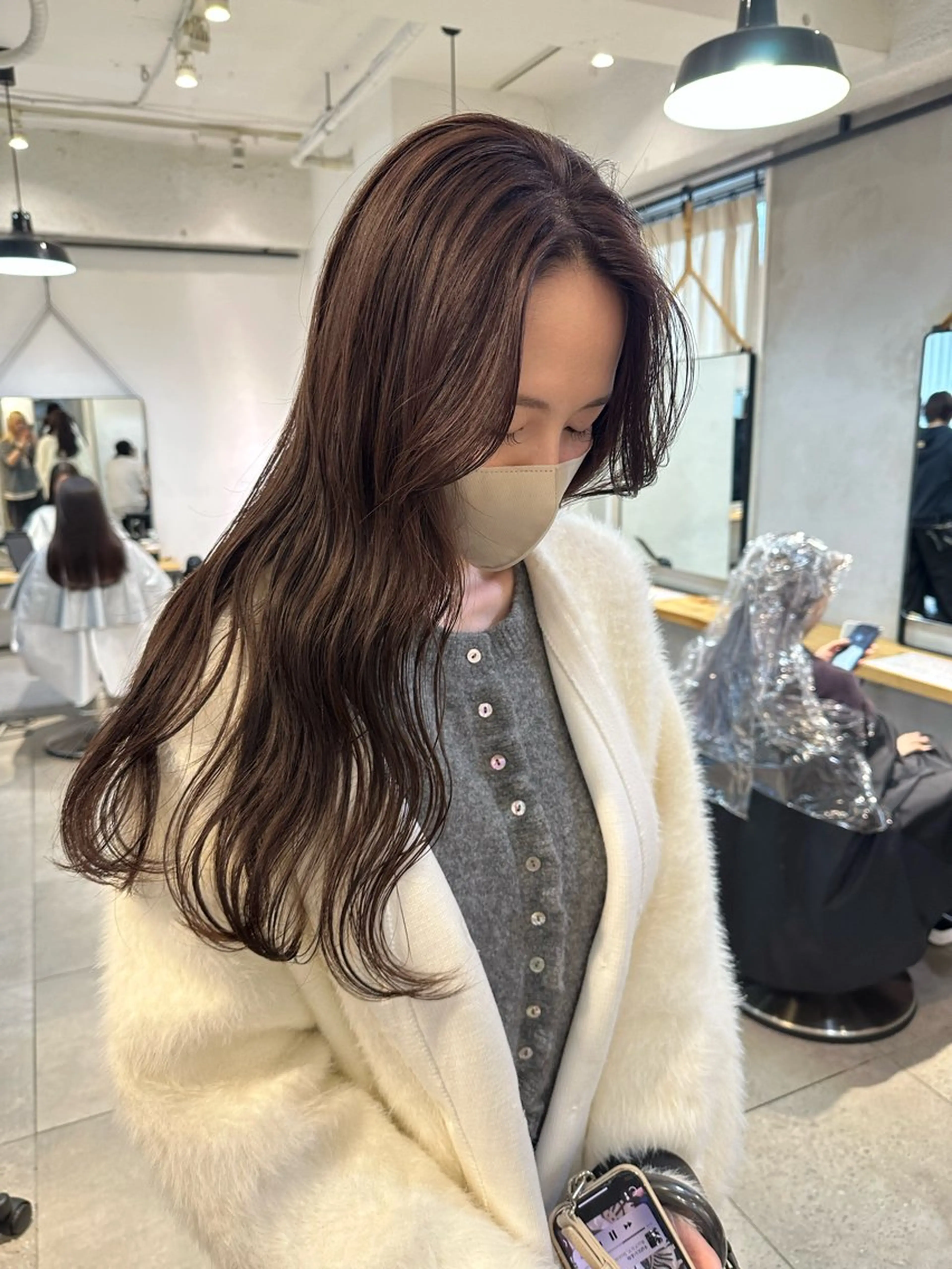 ロング カラー ブリーチ ブラウンカラー ハイトーンカラー ラベンダーカラー ブリーチなしカラー カット ヘアカラー トリートメント REINA☁️透明感 カラー/ぷつっと♡のヘアスタイル