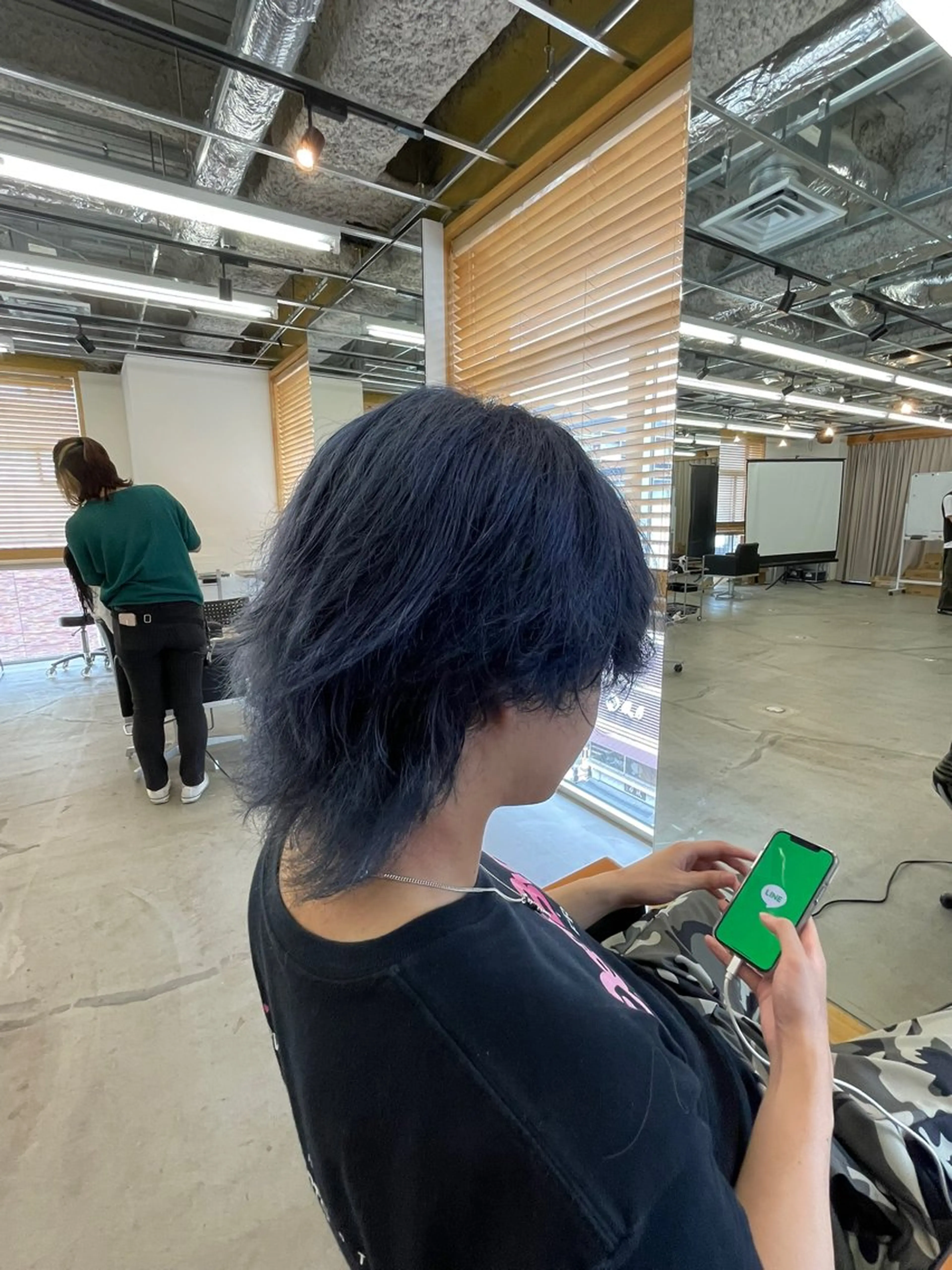 カラー アッシュ ブリーチ 鮎川 竜汰のヘアスタイル