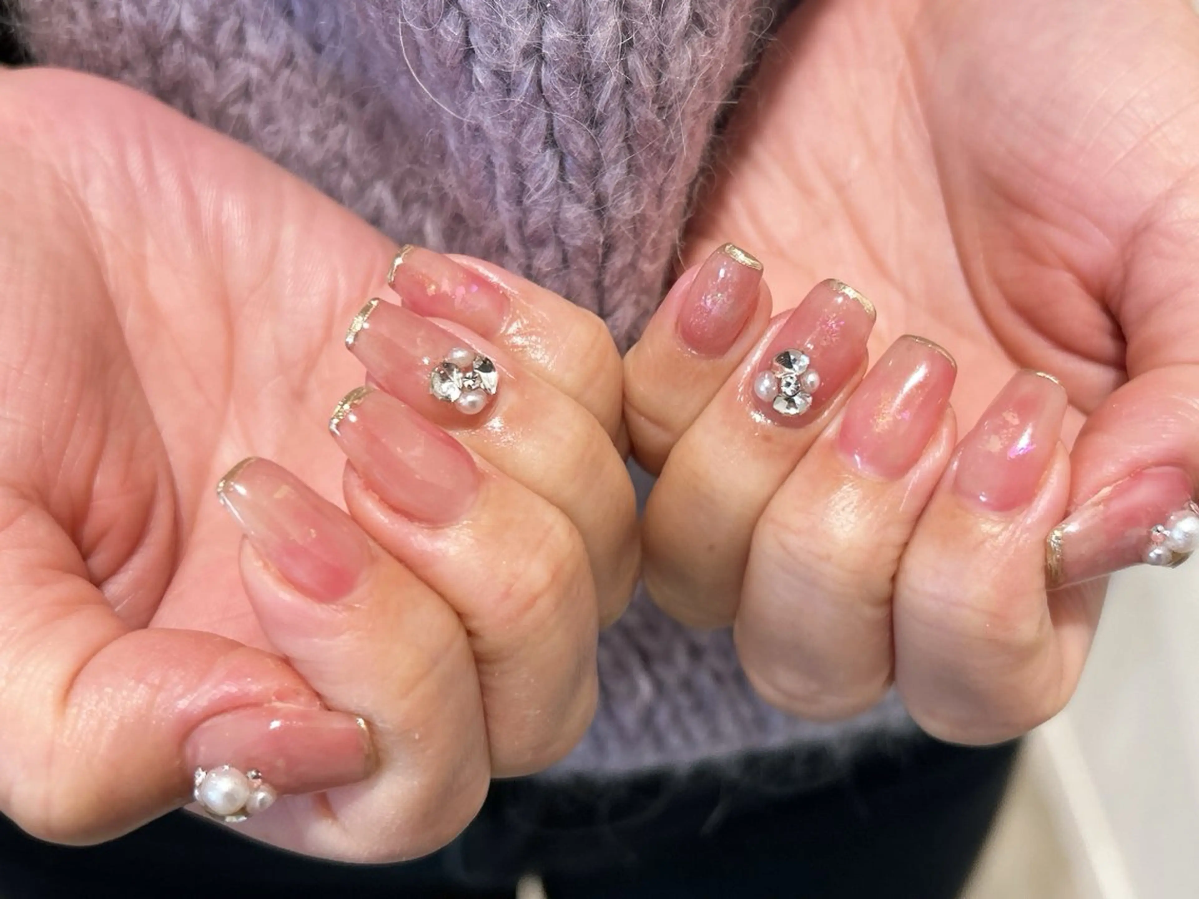 ネイル ニュアンスネイル バレンタイン ハンドネイル フットネイル tote. sumileのネイルデザイン