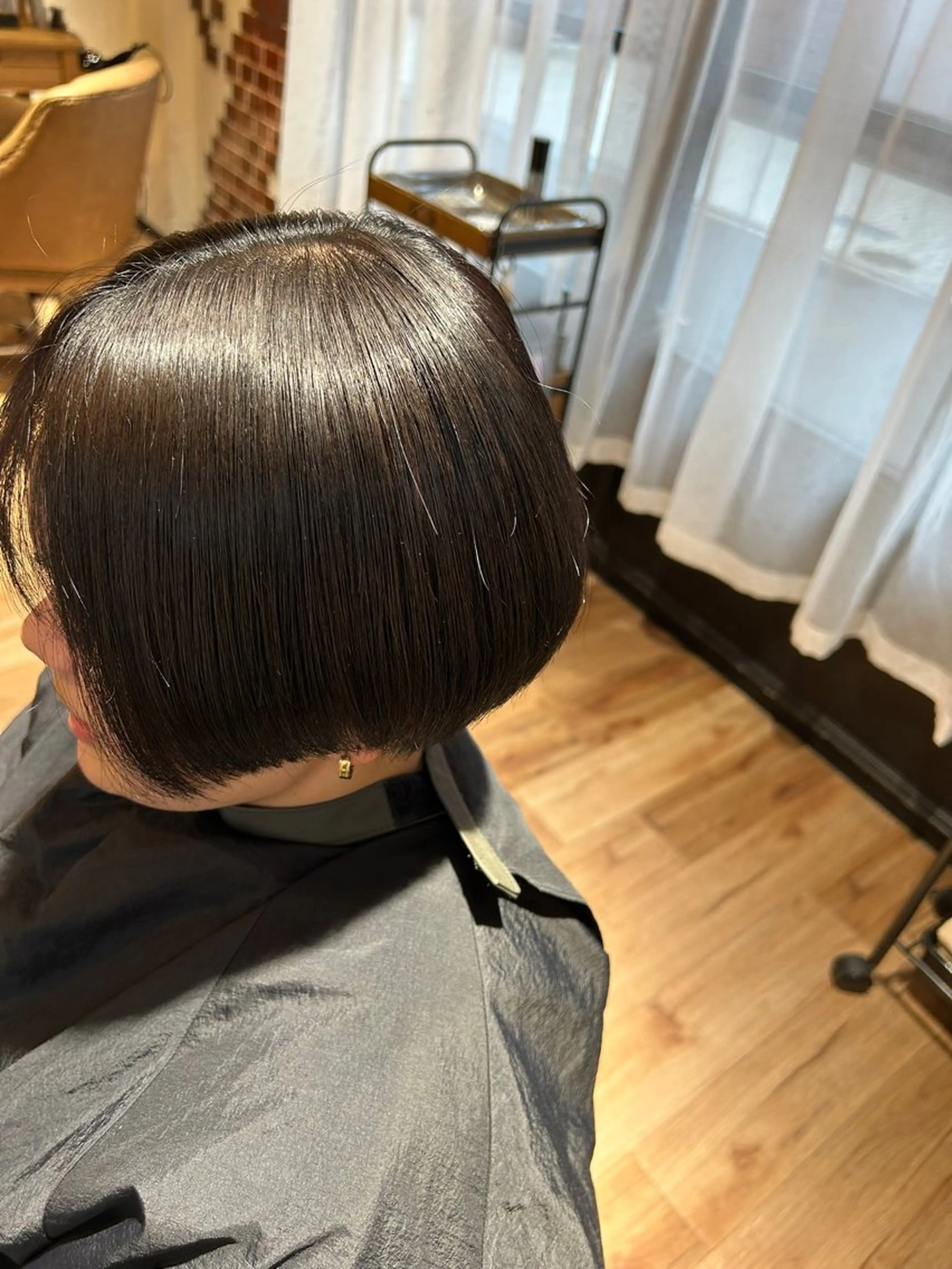 ショート ヘアカラー 高口 小春のヘアスタイル