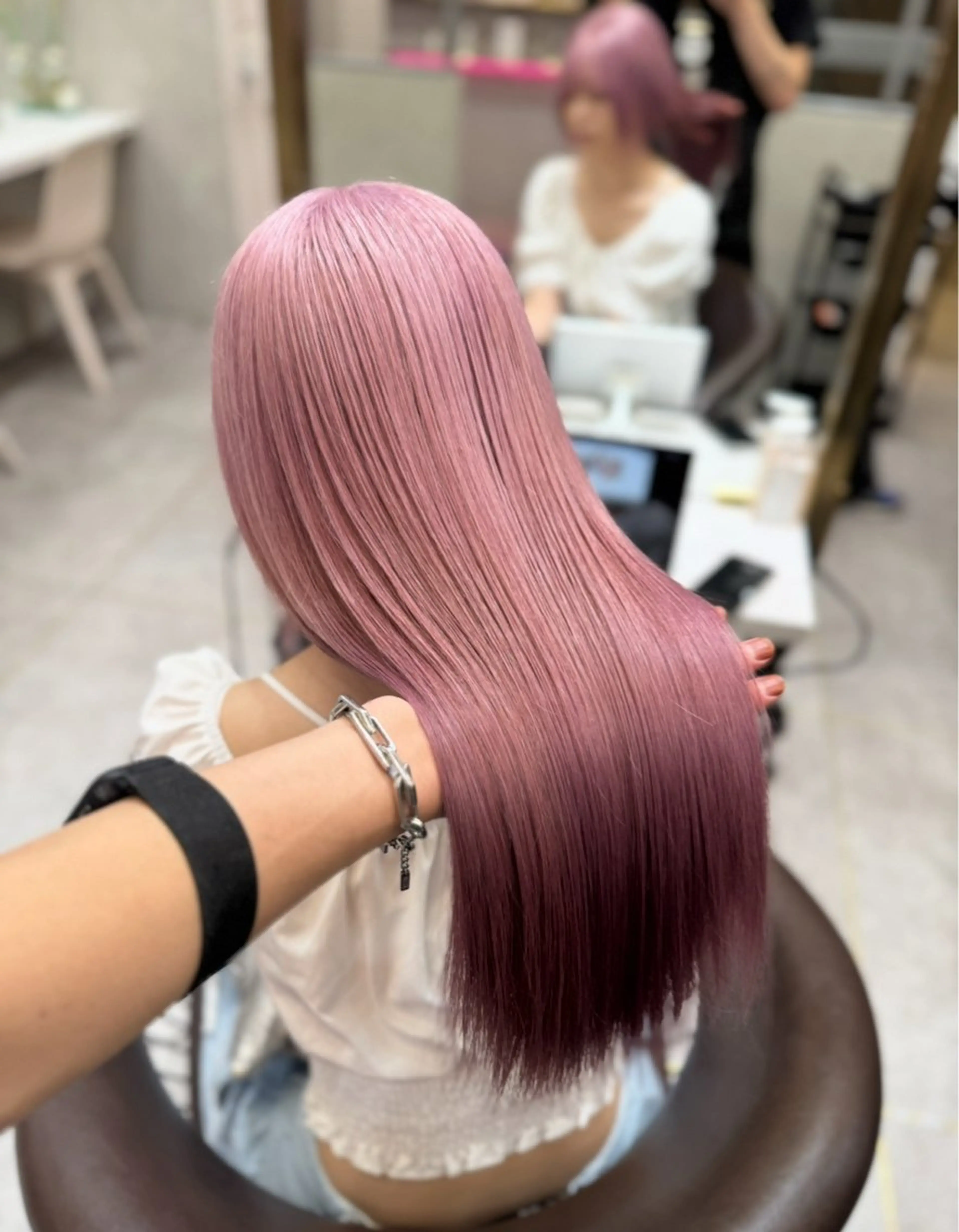 ロング 縮毛矯正 璃 音のヘアスタイル