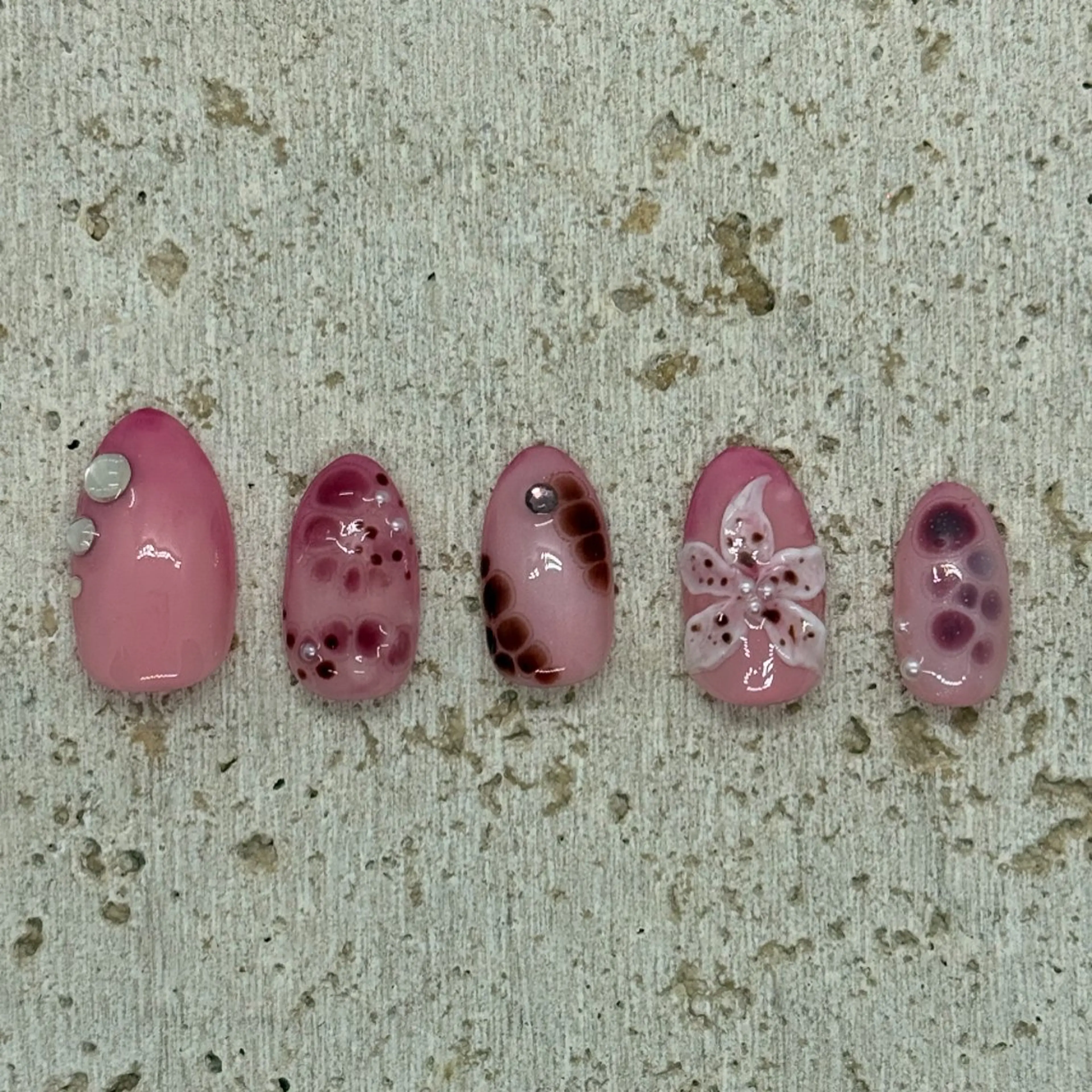 ネイル ニコネイルサロンワークスクール所属・marin .t🐈‍⬛のネイルデザイン