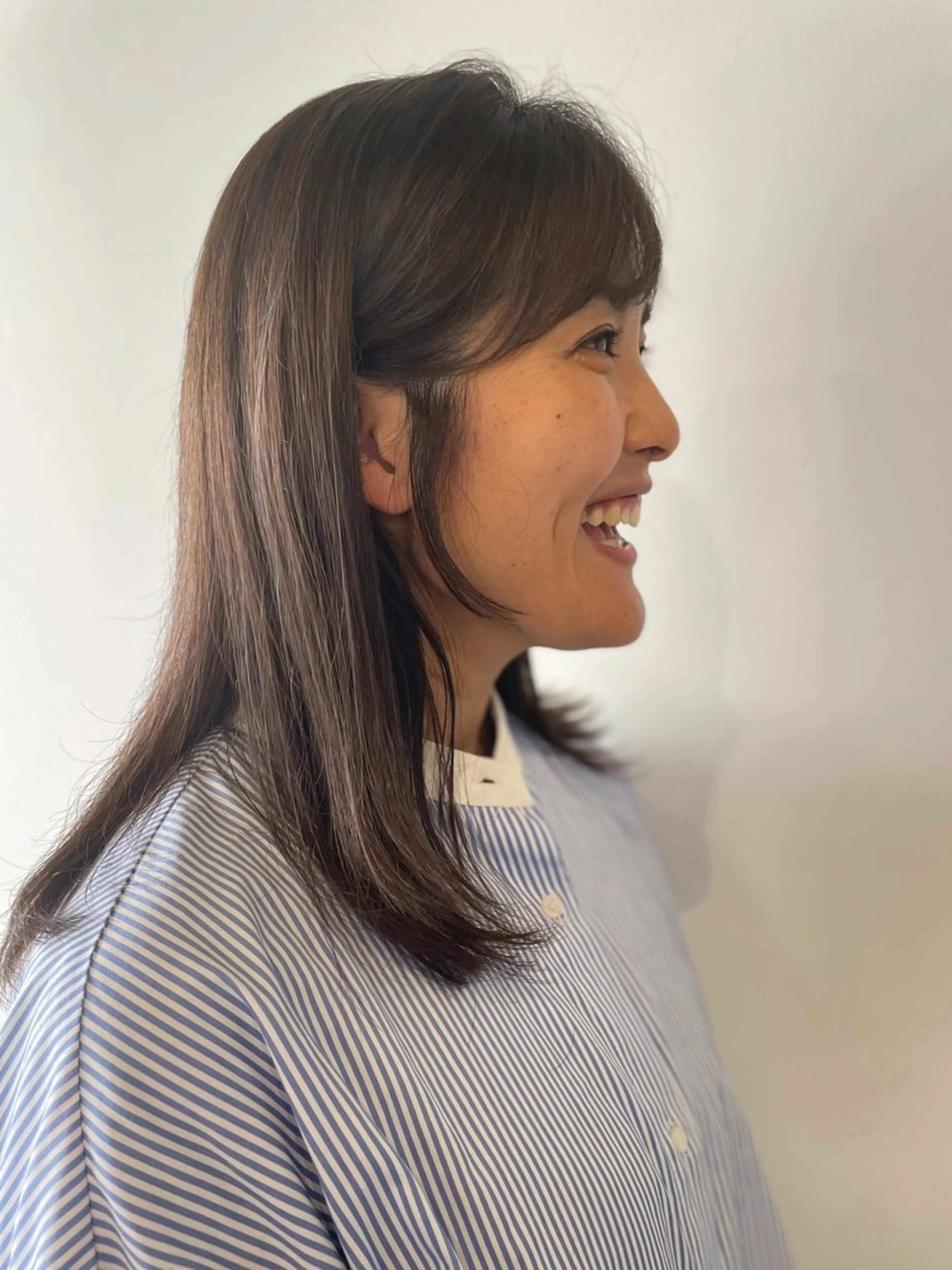 セミロング in Me.hair所属・in Me NAGIのヘアスタイル