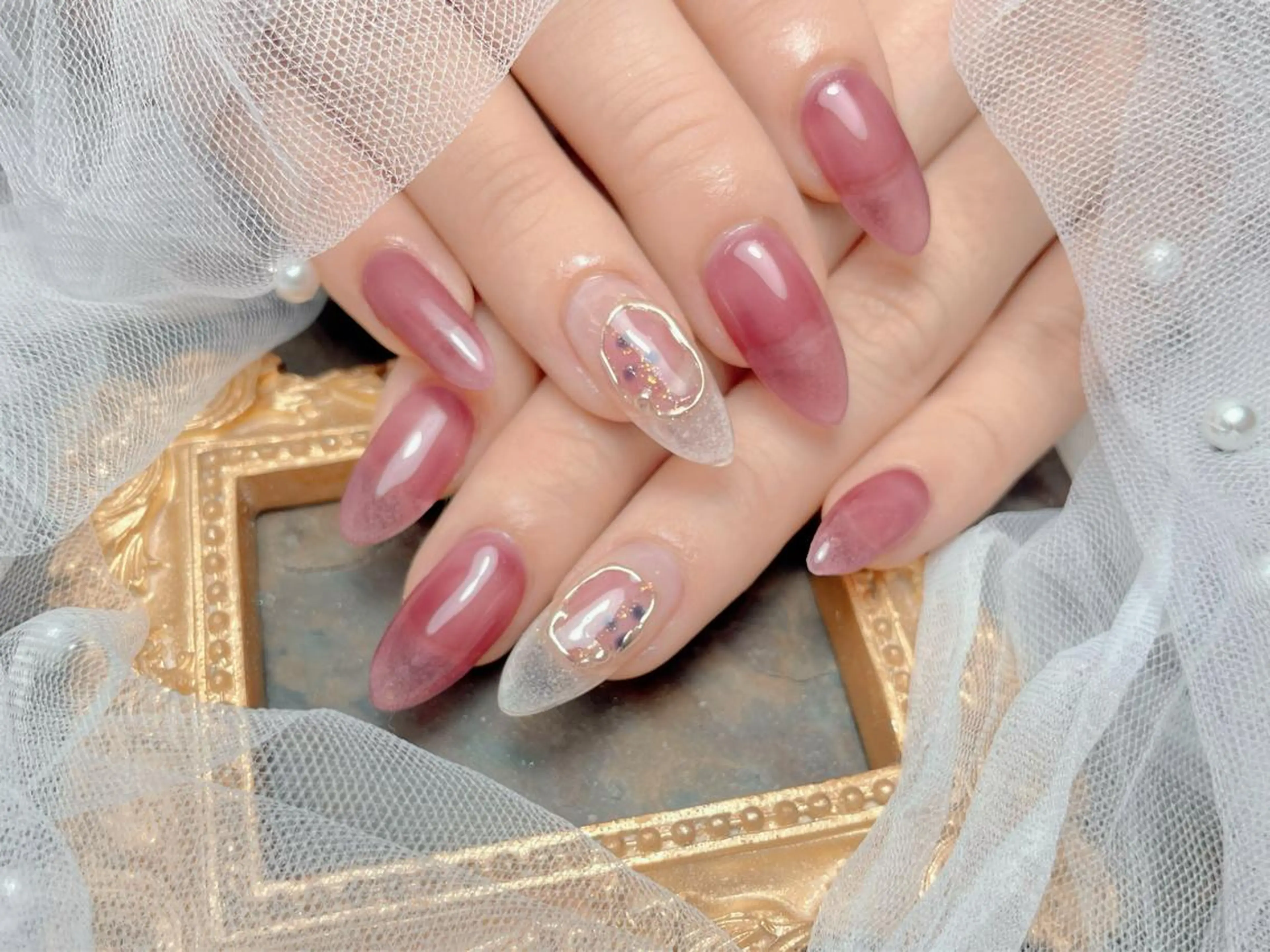 ネイル ハンドネイル マジックミラー所属・マジック ミラーのネイルデザイン