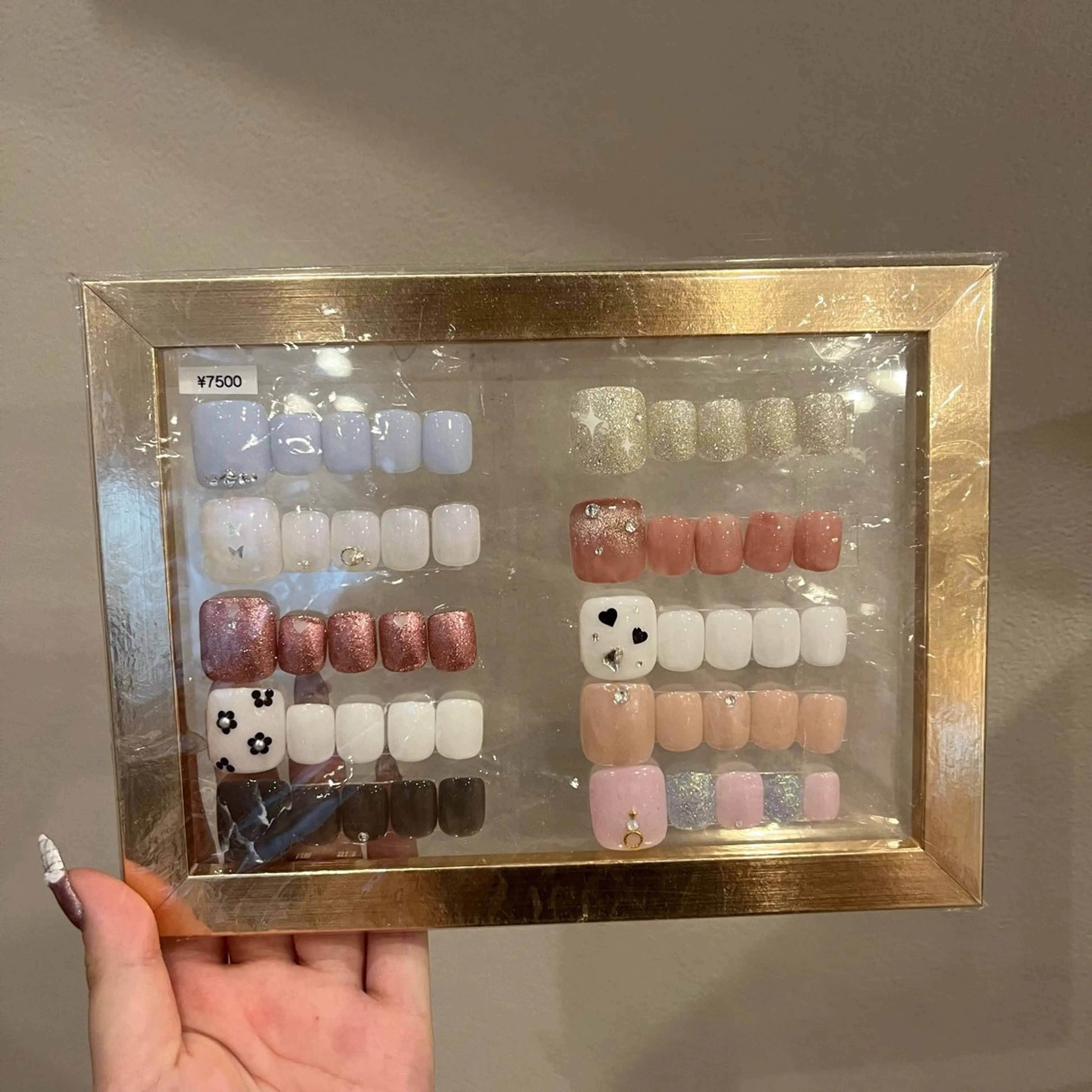 【初回オフ無料】🌙オフありフットシンプルデザイン 【ミニモ限定価格】【パラジェル使用】【2回目以降オフ代+1500円】の写真