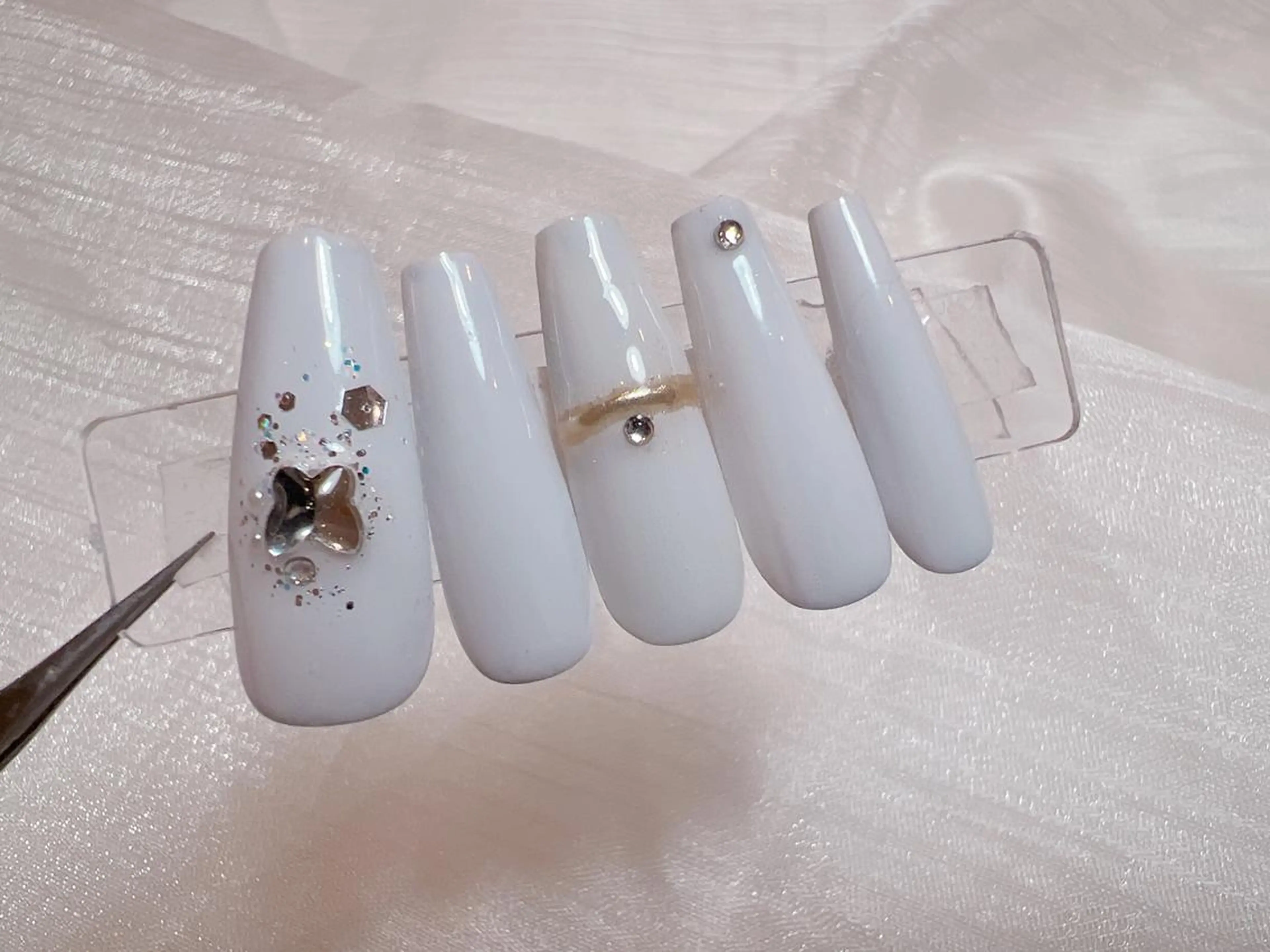 ネイル ハンドネイル MiKi Nai池袋 長さだし得意のネイルデザイン