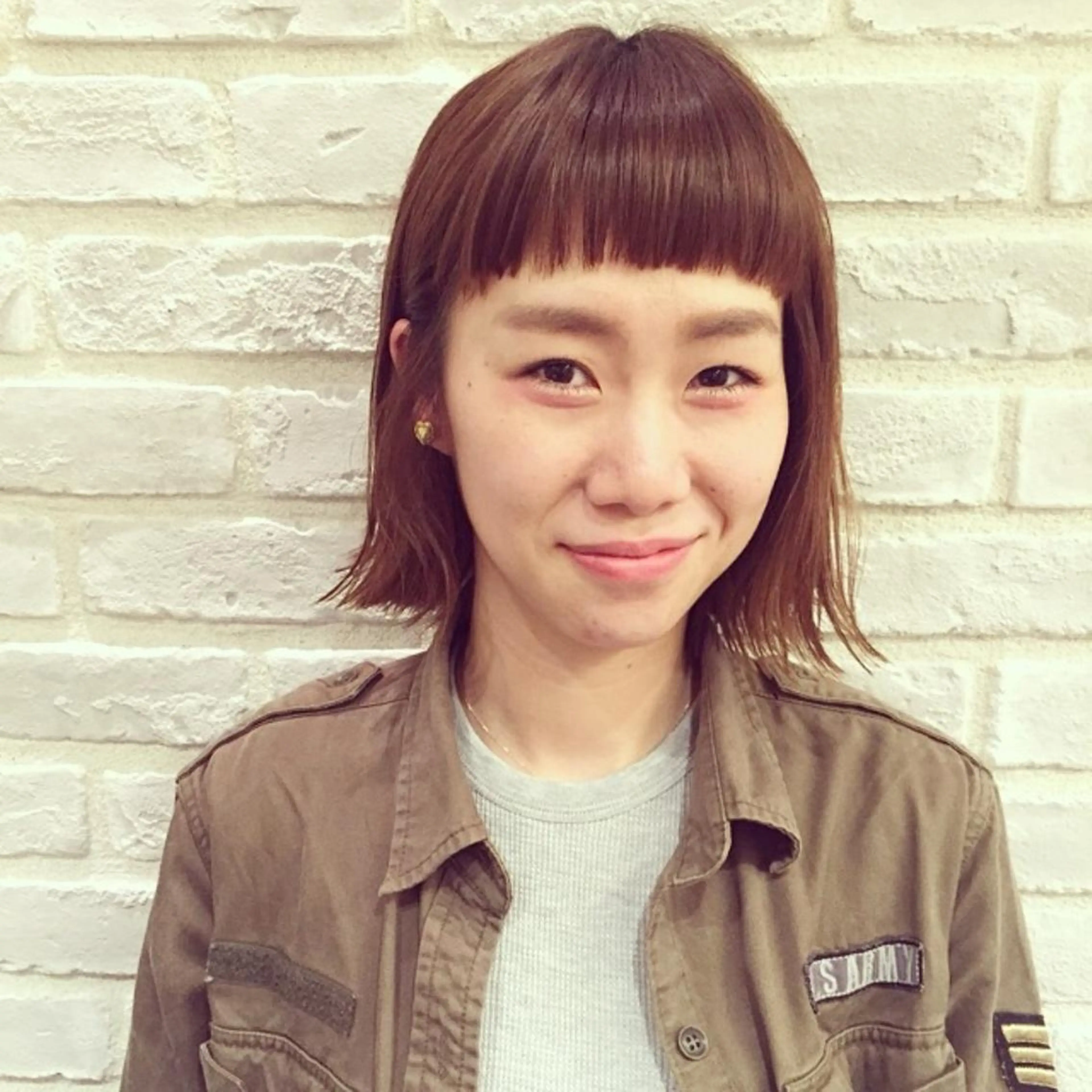 ミディアム セミロング 切りっぱなしボブ ボブ ヘアカラー トリートメント la fith所属・rico_by ヘアとアイブロウのヘアスタイル