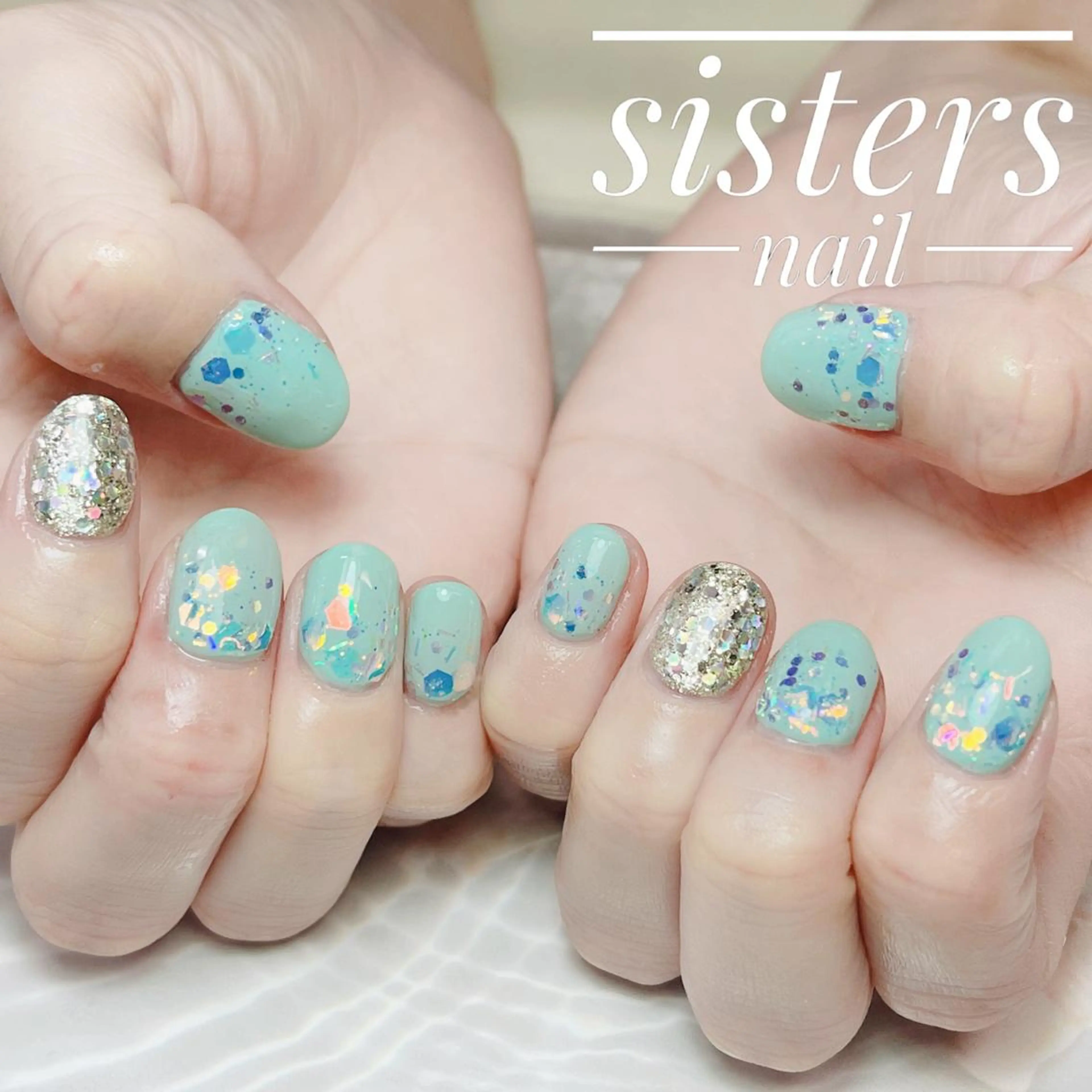 ネイル アートネイル グリーン ホログラムネイル キラキラネイル ニュアンスネイル sisters nail.fのネイルデザイン