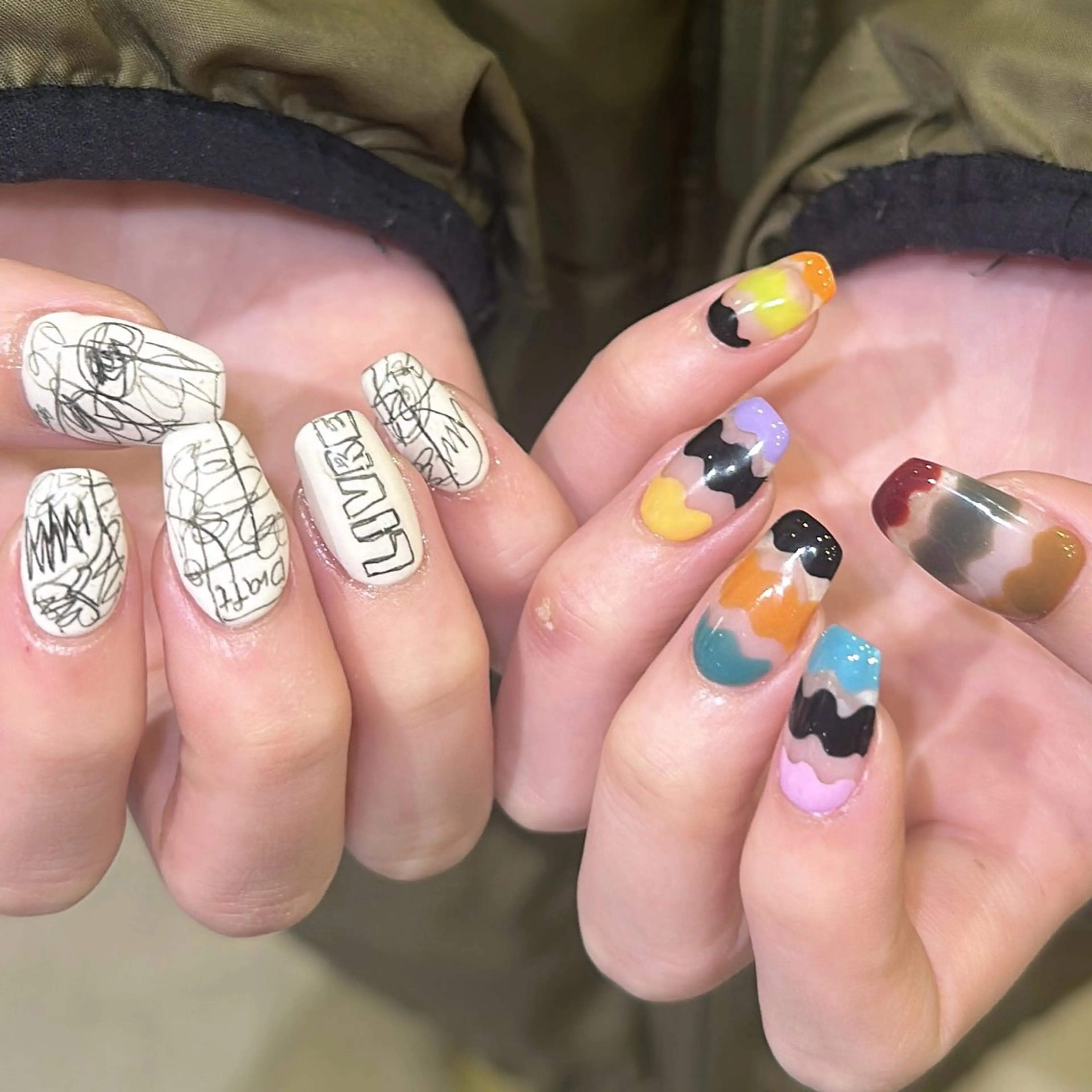 ネイル ハンドネイル 👽個性派ネイル🎀 komachiのヘアスタイル