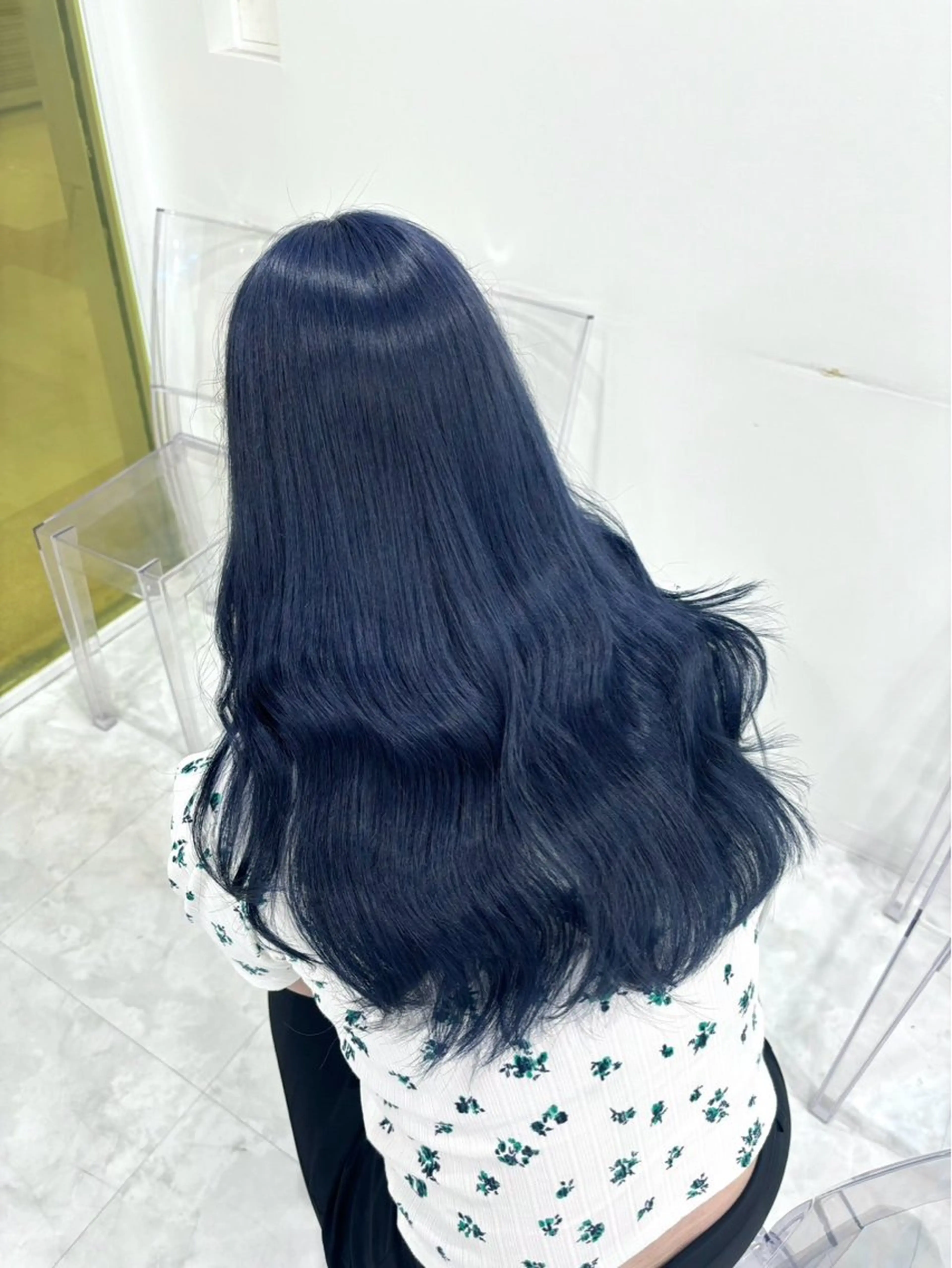 ロング カラー ヘアアレンジ ヘアカラー 艶カラー/ハイトーン /レイヤーカットのヘアスタイル