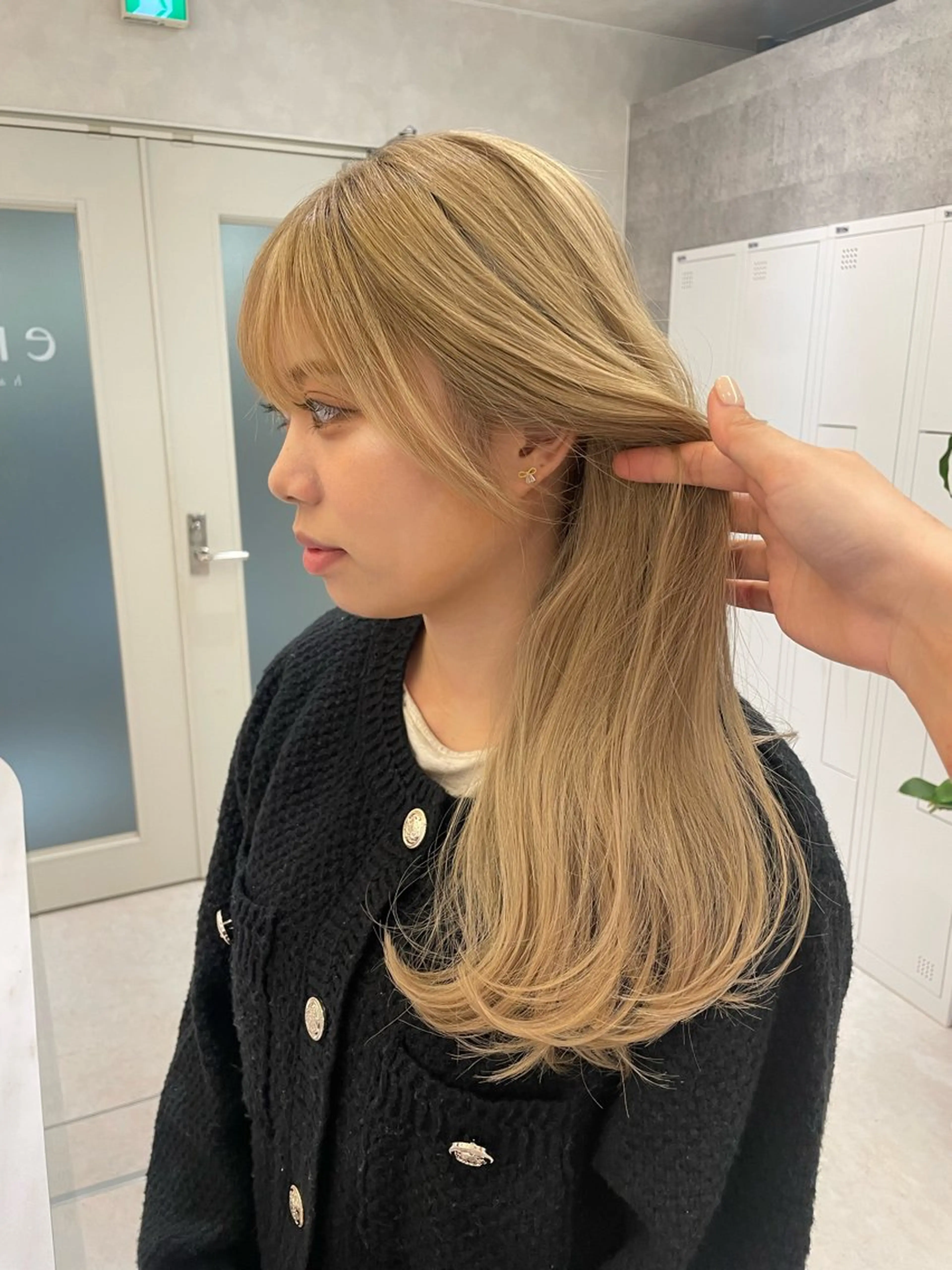 ロング カラー ベージュカラー ブロンド ケアカラー 透明感カラー グレージュ ヘアカラー トリートメント enu hair所属・ショートモデル募集 エクステ専門店まりこのその他イメージ