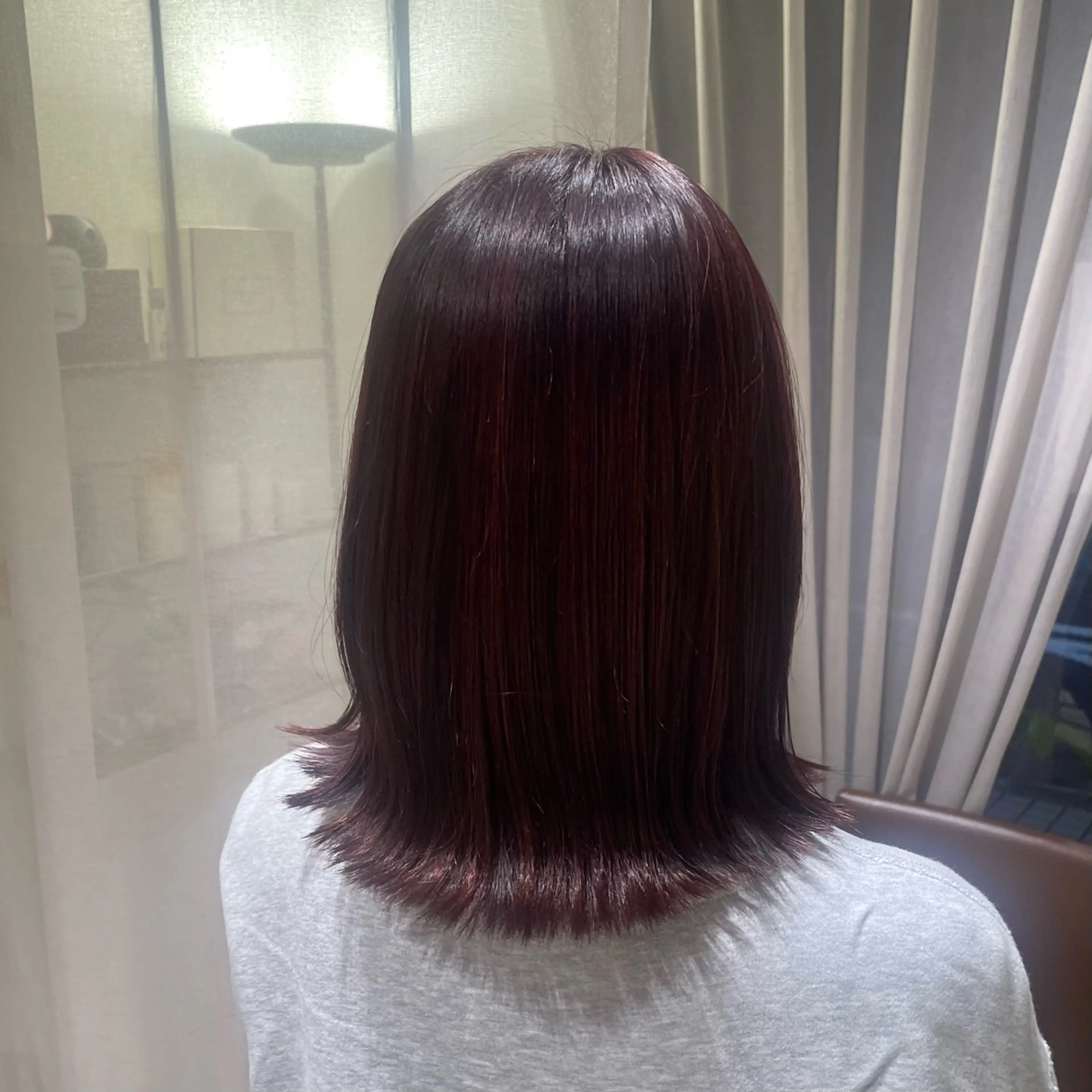 ミディアム ピンクブラウン ハルカ/暖色カラー/ ブリーチカラーのヘアスタイル