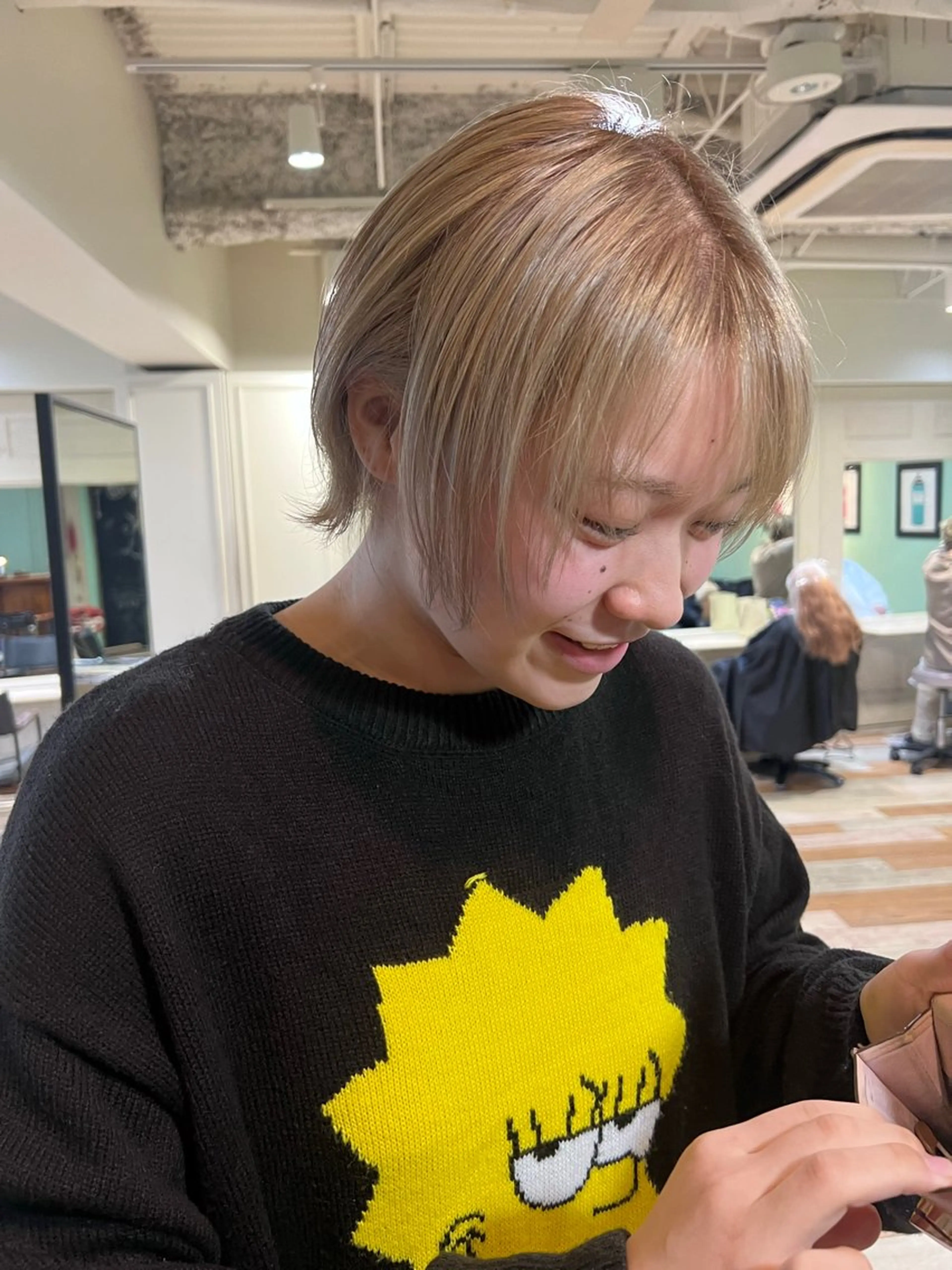 ショート カラー ブリーチ ハイトーンカラー ウルフカット カット ヘアカラー トリートメント 🌈デザインヘア職人 Kaede🌈のヘアスタイル