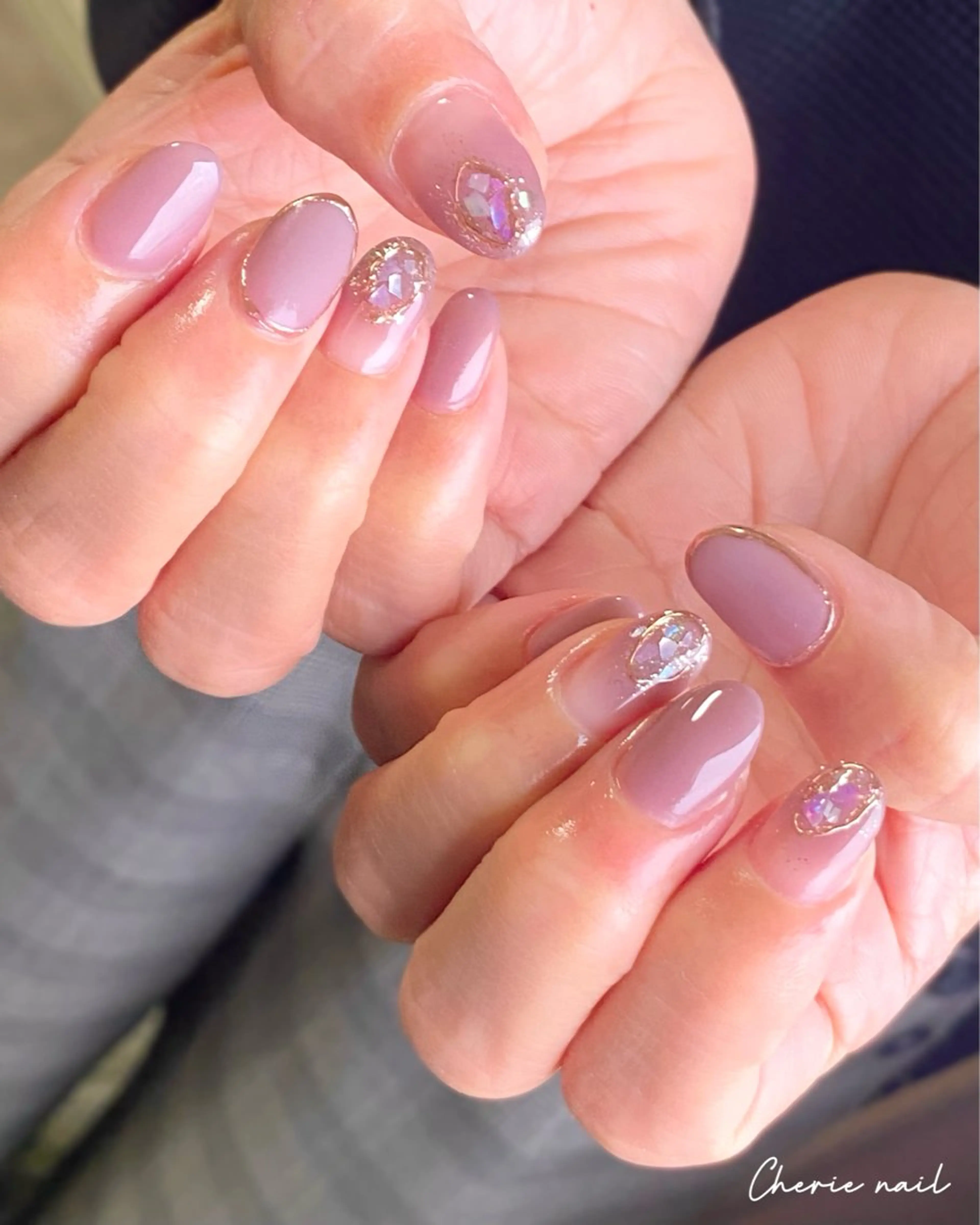 ネイル ジェルネイル ミラーネイル ニュアンスネイル オフィスネイル シンプルネイル ハンドネイル Cherienail yunaのネイルデザイン