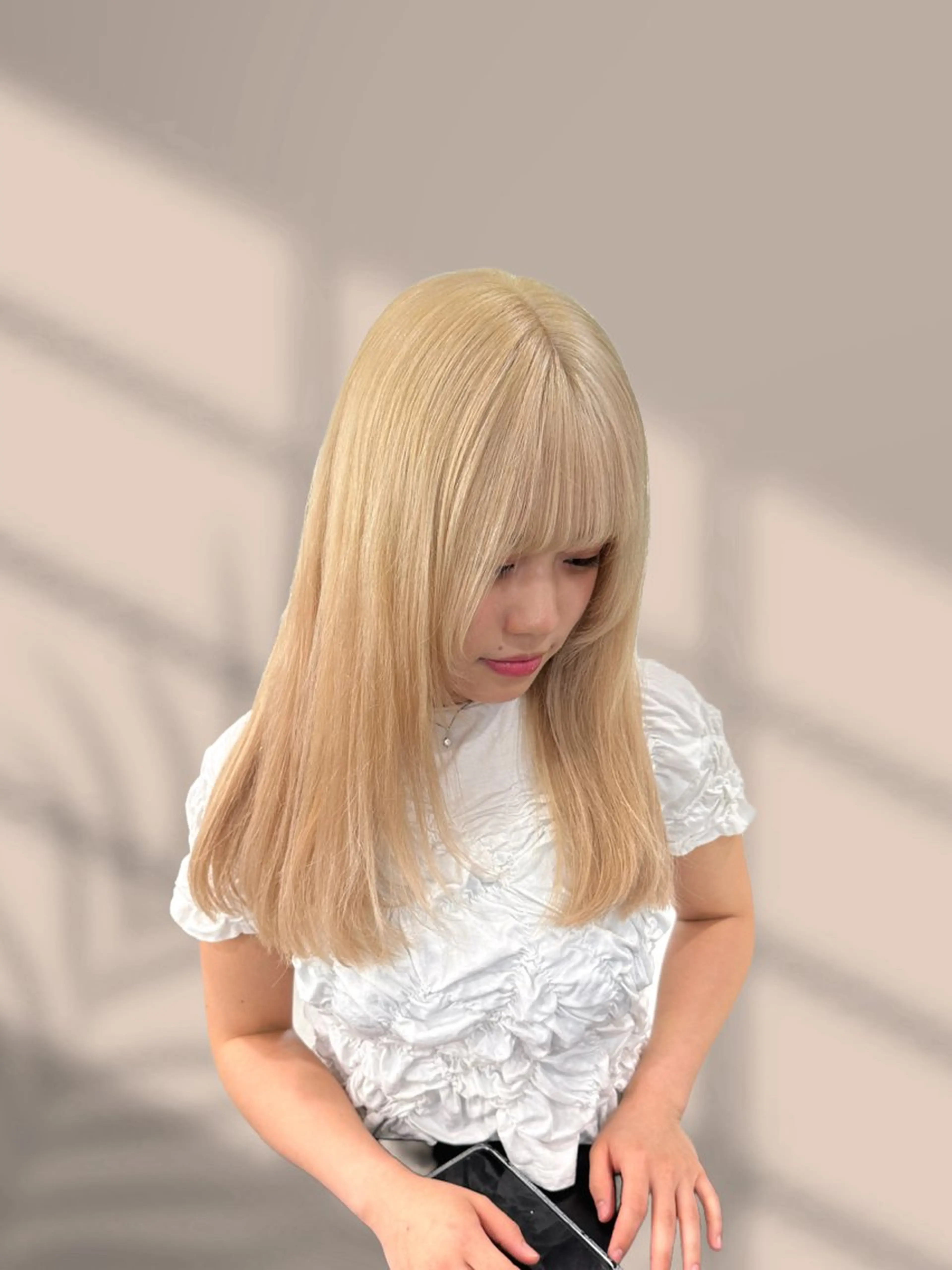 ロング ヘアカラー くすみミルクティー／ ブラウン🪡TOWAのヘアスタイル