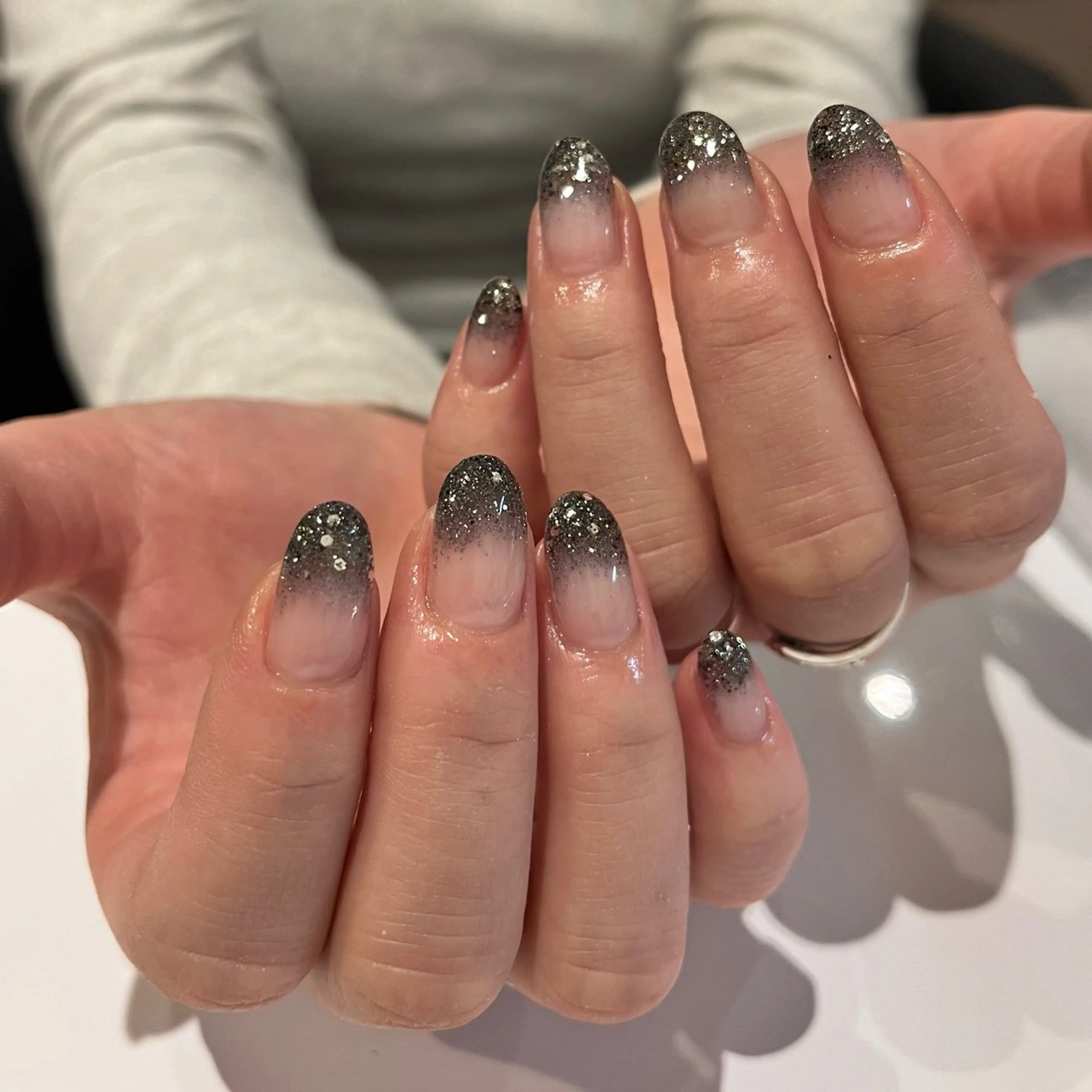 ネイル グラデーション ラメ(グリッター) ラメグラデーション ハンドネイル ballie／小野原 なつみのネイルデザイン