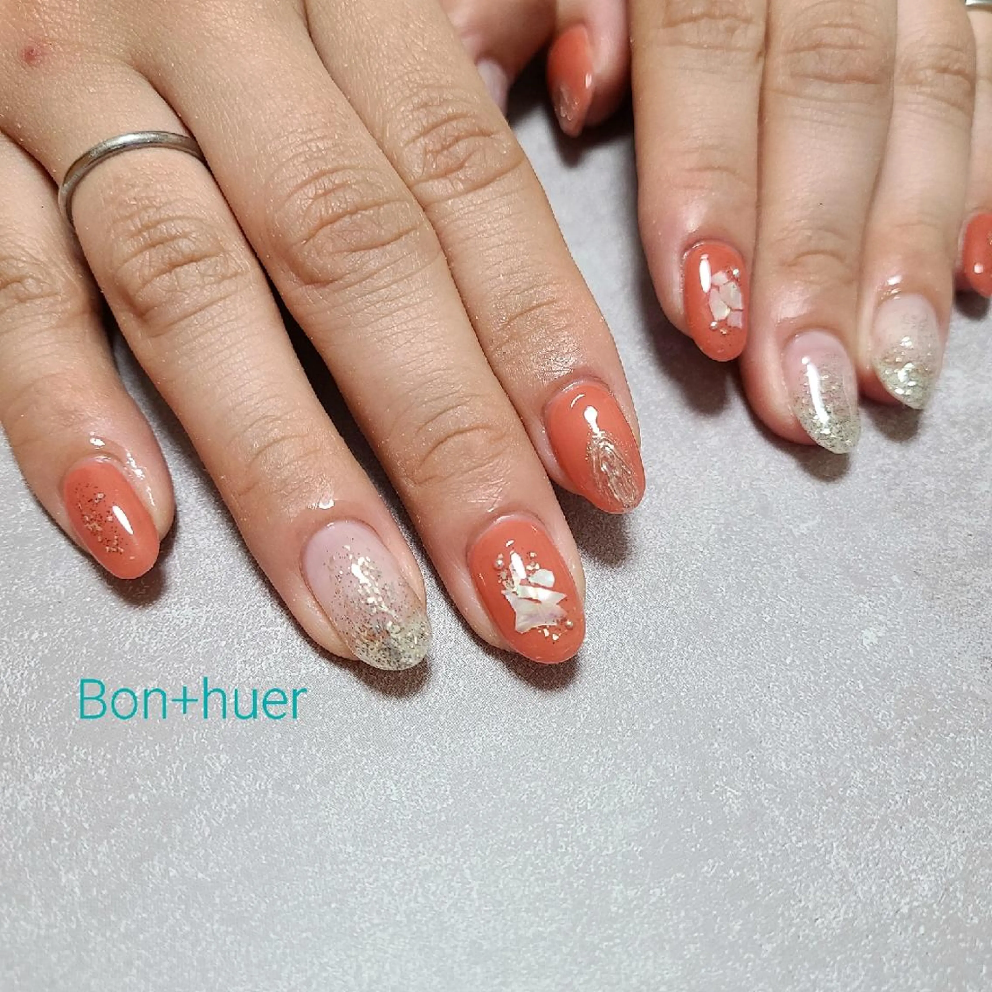 ネイル ブラウン ジェルネイル ラメ(グリッター) ニュアンスネイル オレンジ 宮口 紗子のネイルデザイン